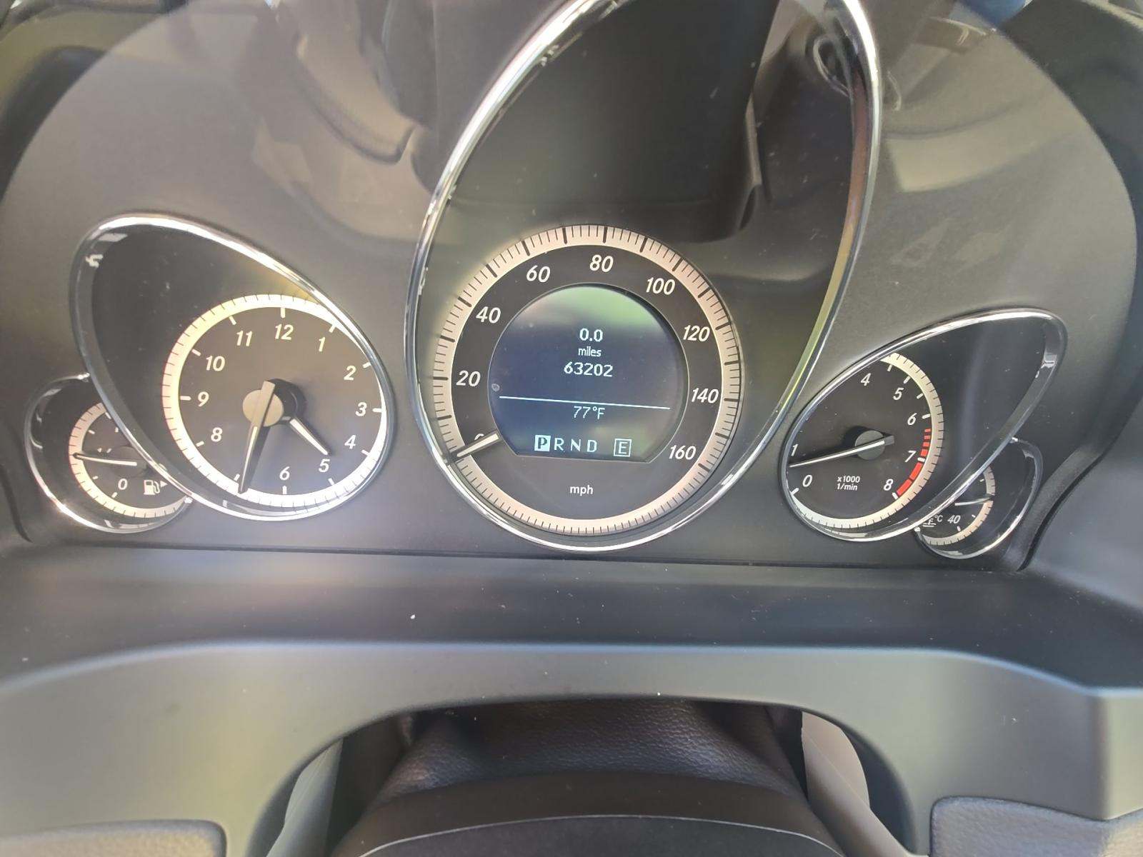 MERCEDES-BENZ E-CLASS - 9