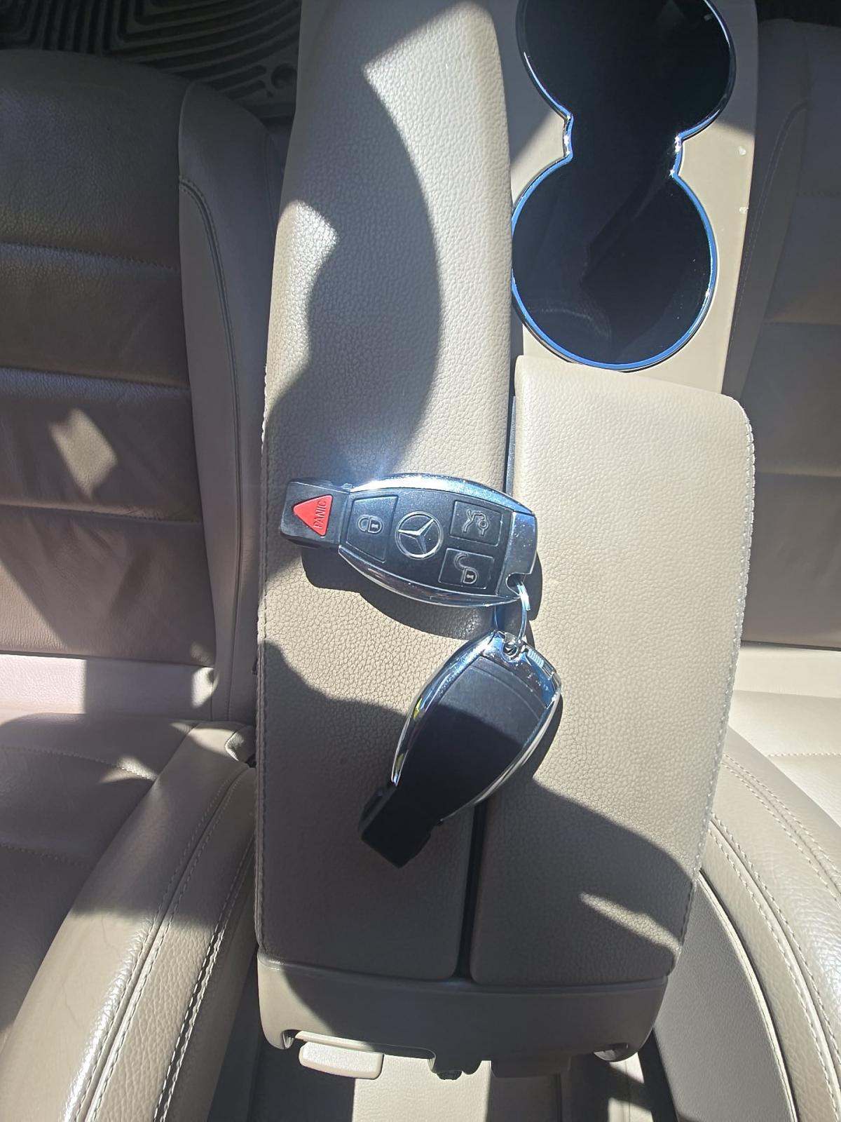 MERCEDES-BENZ E-CLASS - 8