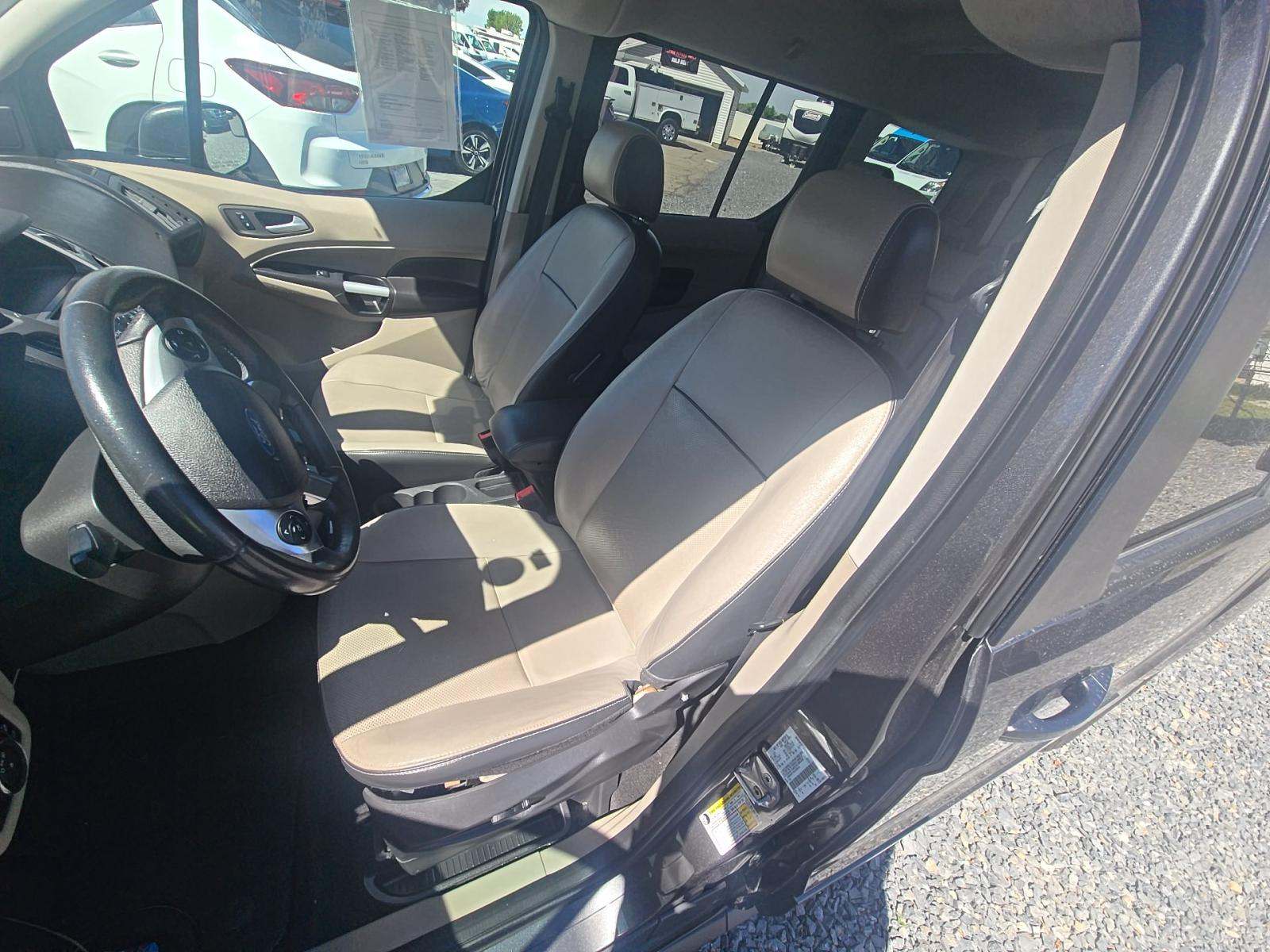 FORD TRANSIT CONNECT - 6