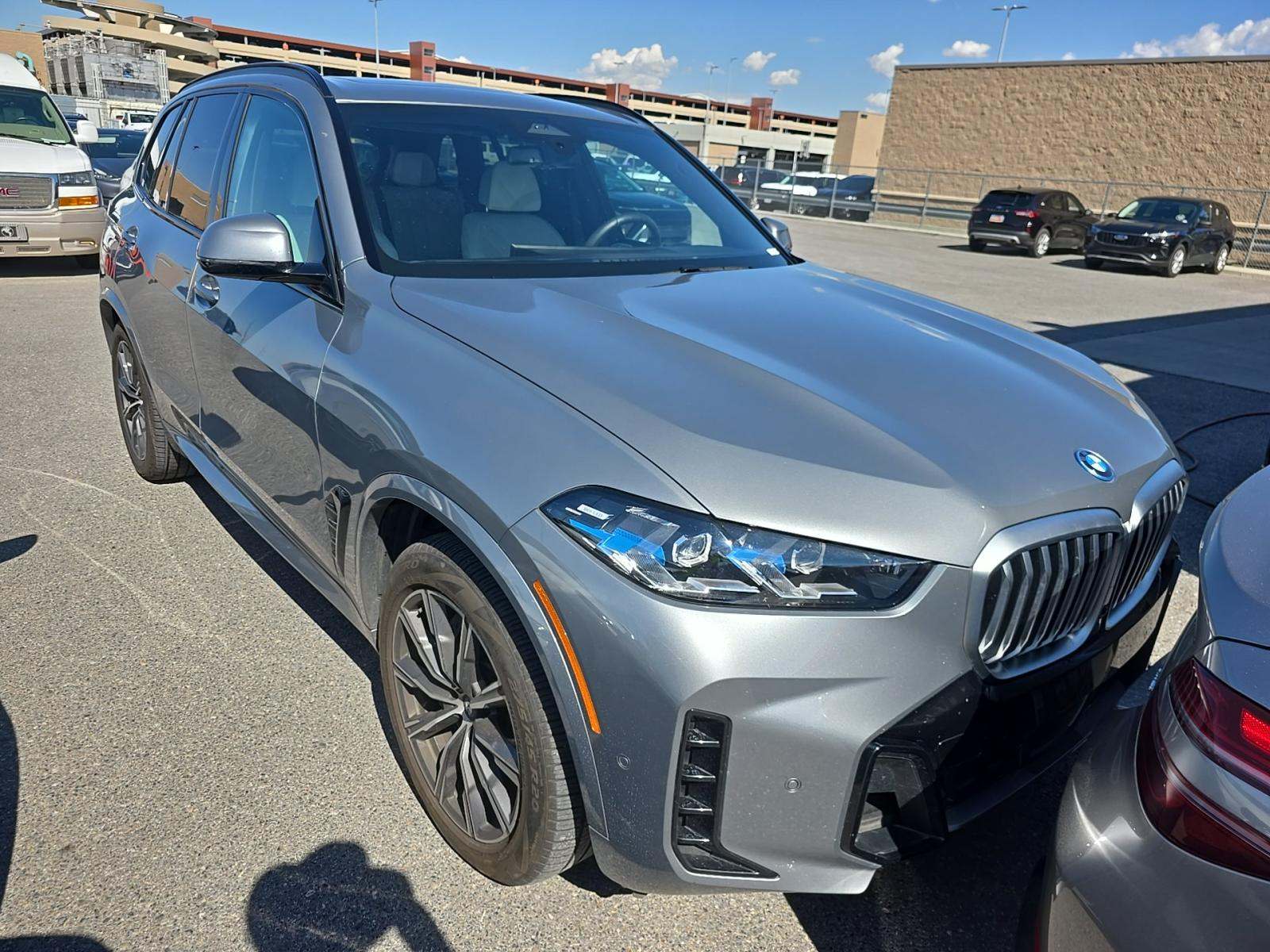 2025 BMW X5 xDrive50e AWD