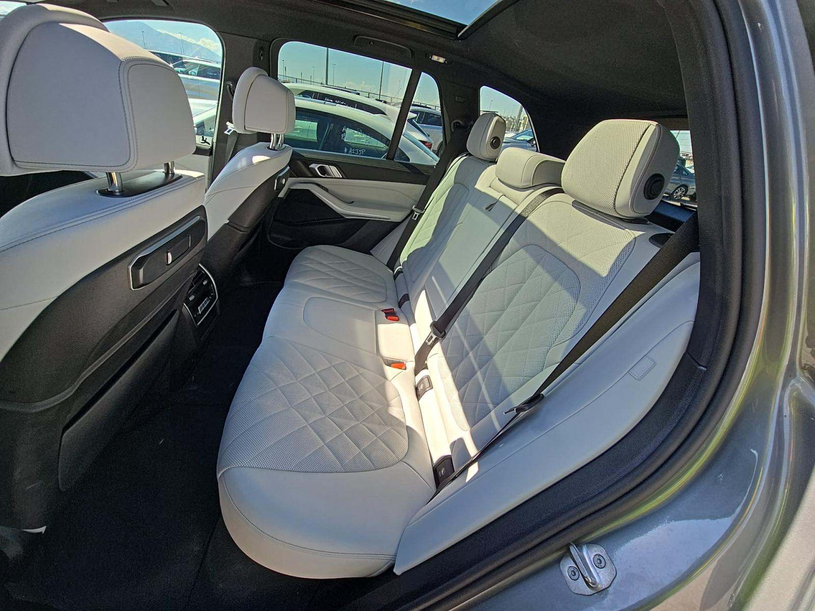 2025 BMW X5 xDrive50e AWD