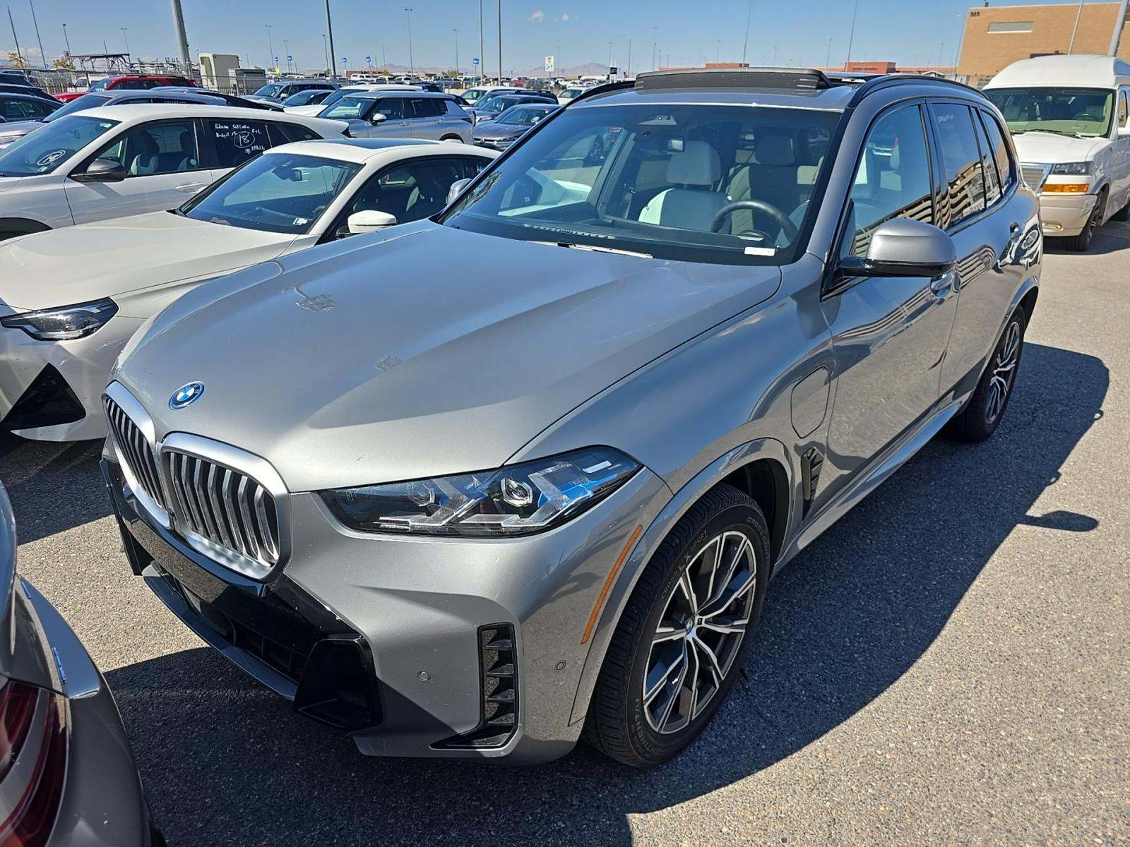 2025 BMW X5 xDrive50e AWD