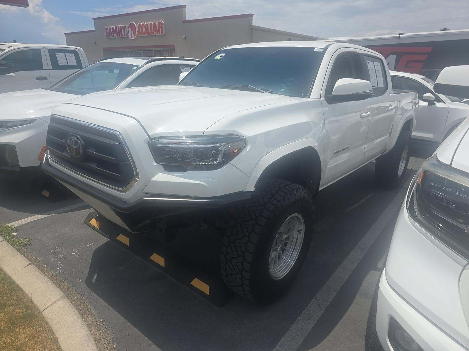 2022 Toyota Tacoma SR5 AWD