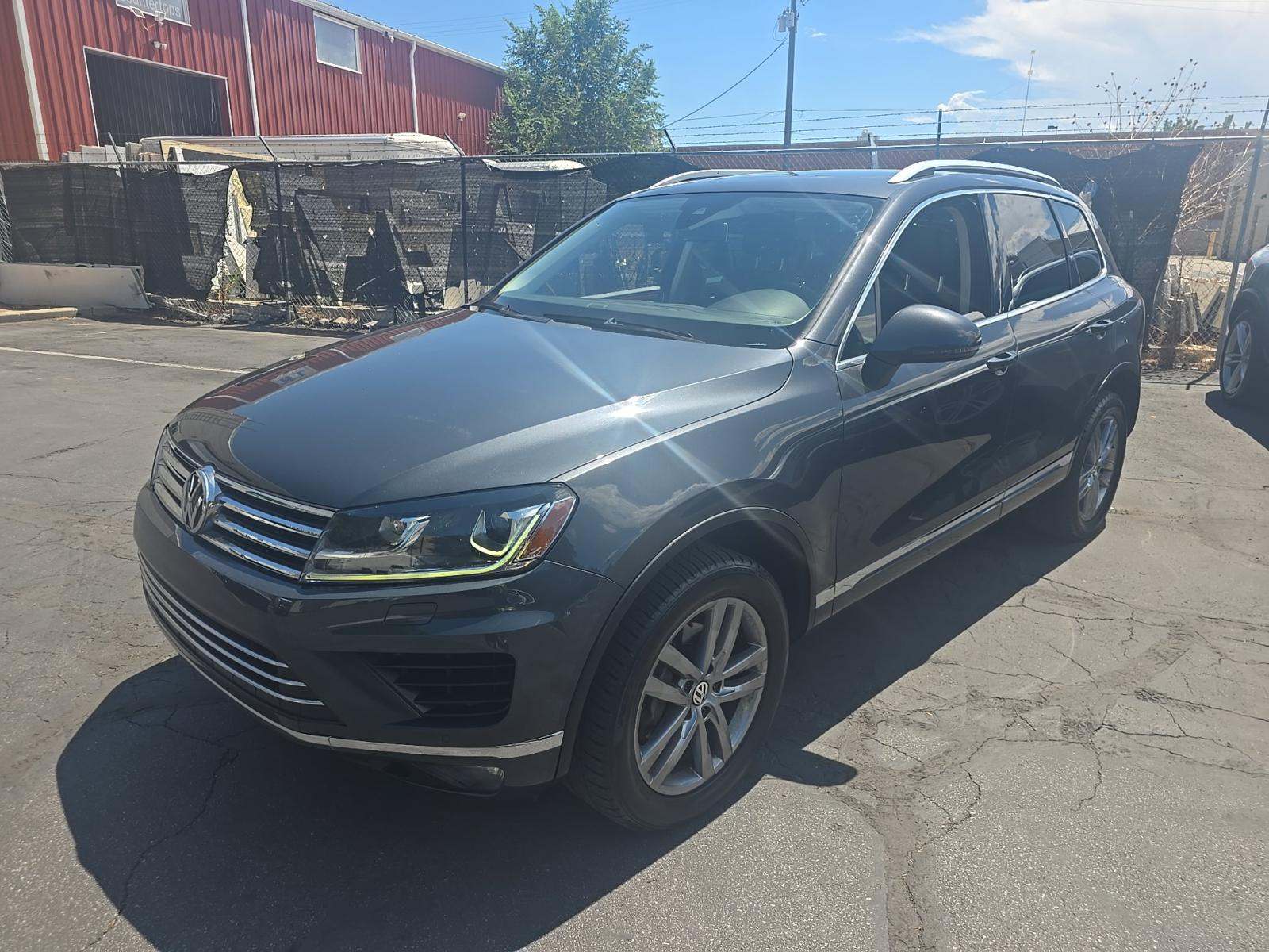 2016 Volkswagen Touareg 3.6L Lux AWD