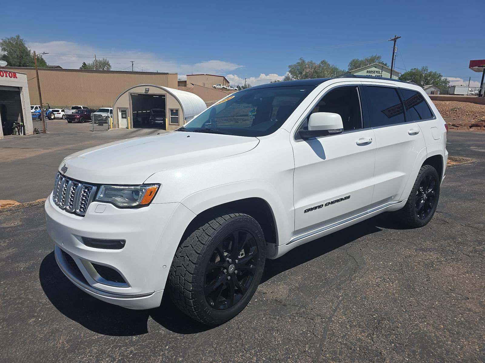 2020 Jeep Grand Cherokee Summit AWD