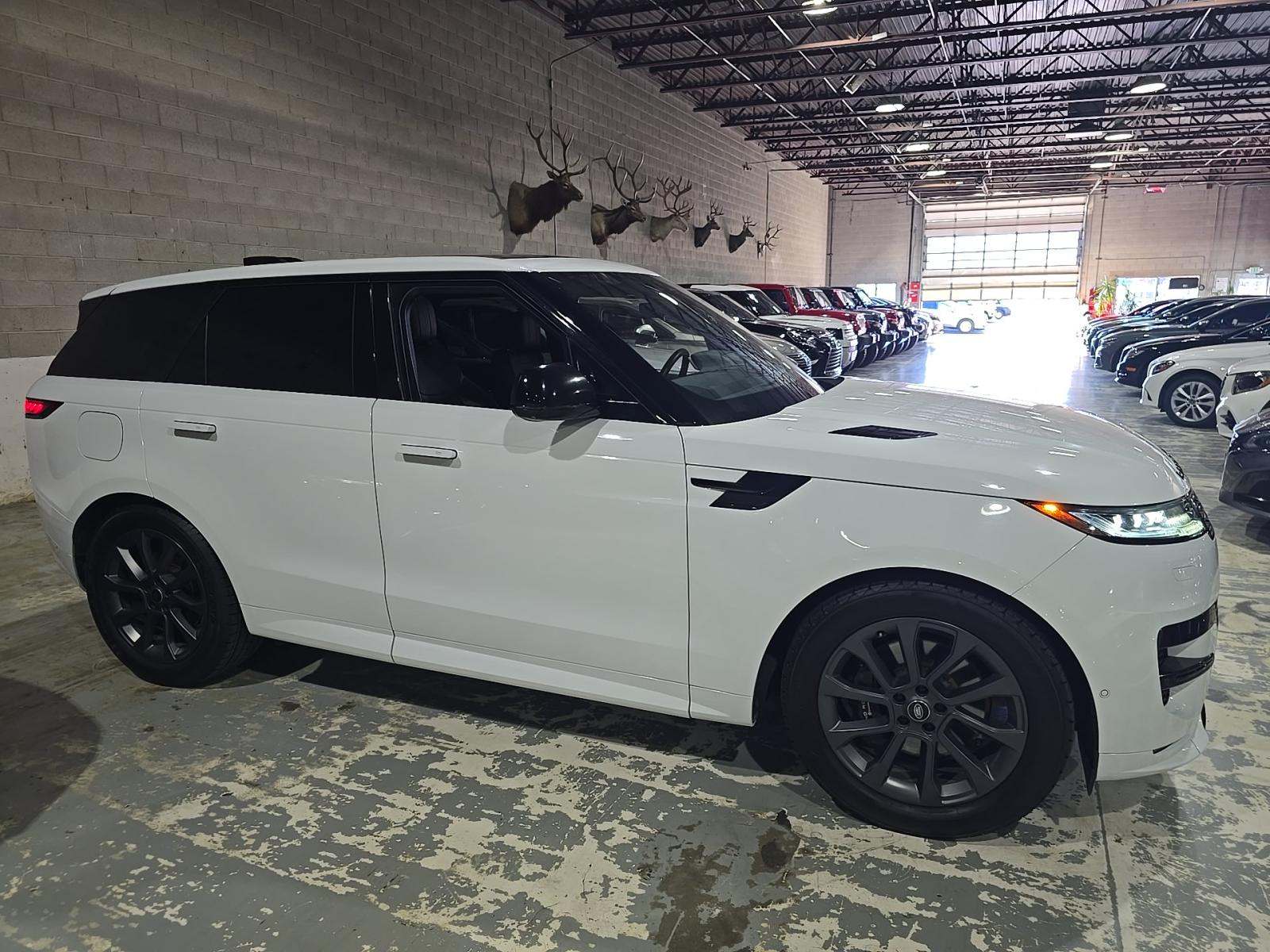 2024 Land Rover Range Rover Sport Dynamic SE AWD