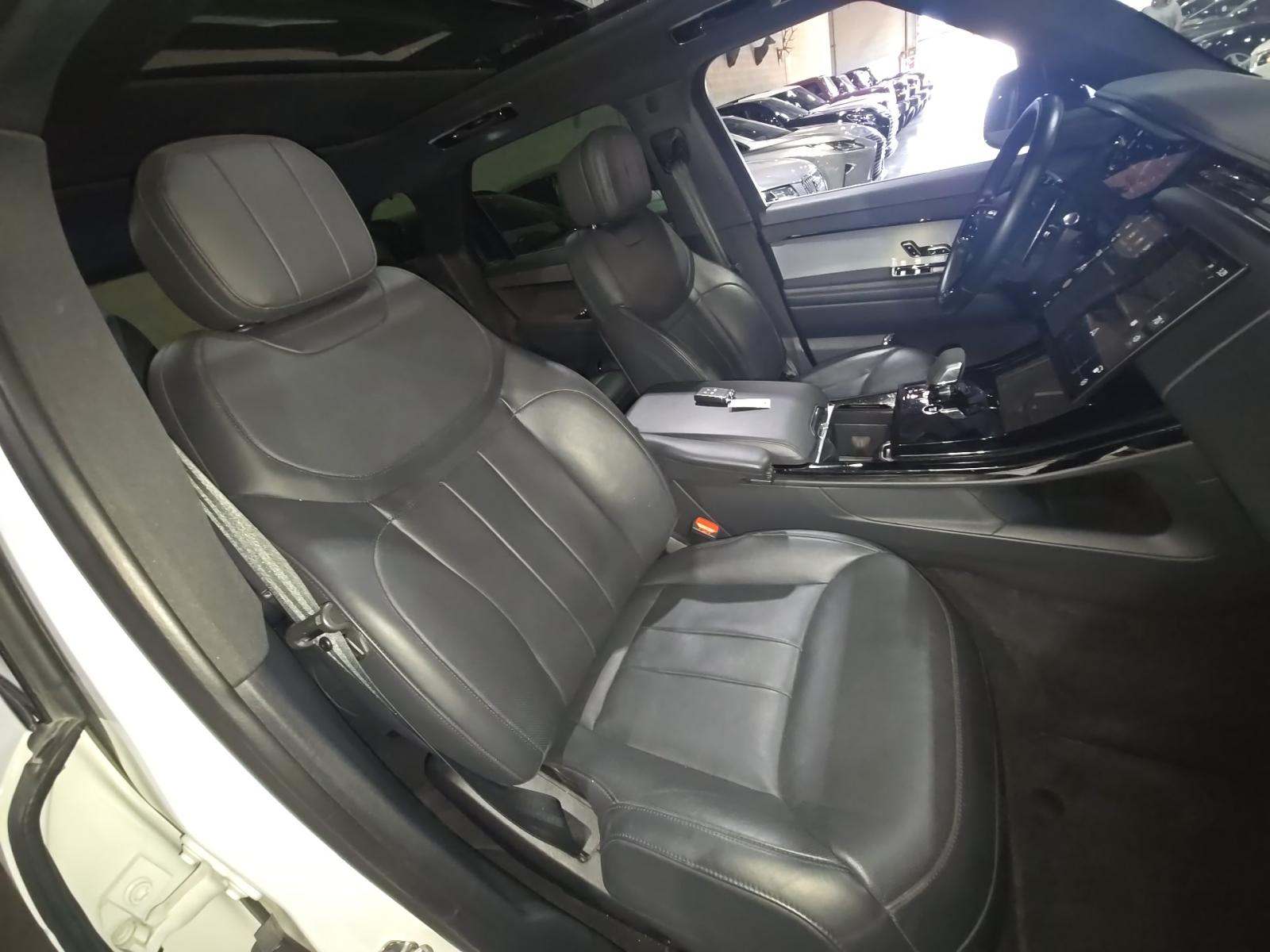 2024 Land Rover Range Rover Sport Dynamic SE AWD