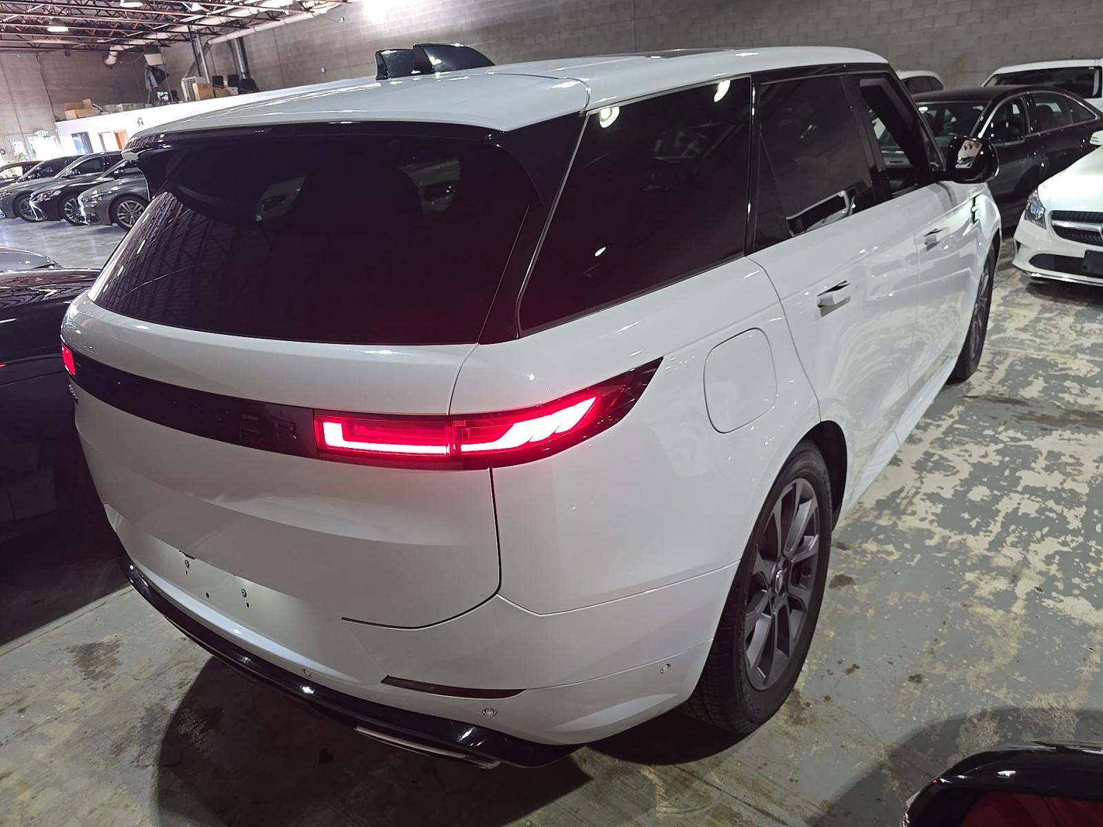 2024 Land Rover Range Rover Sport Dynamic SE AWD