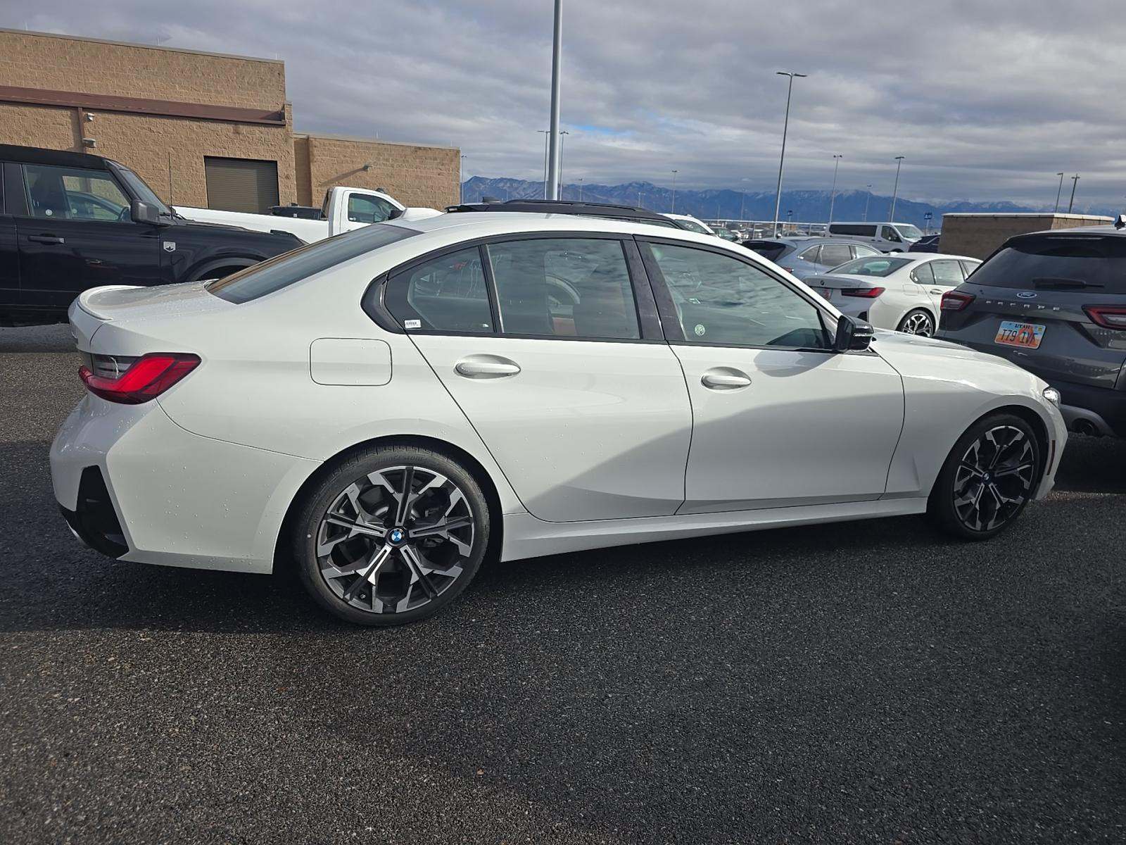 2025 BMW 3 Series 330i xDrive AWD