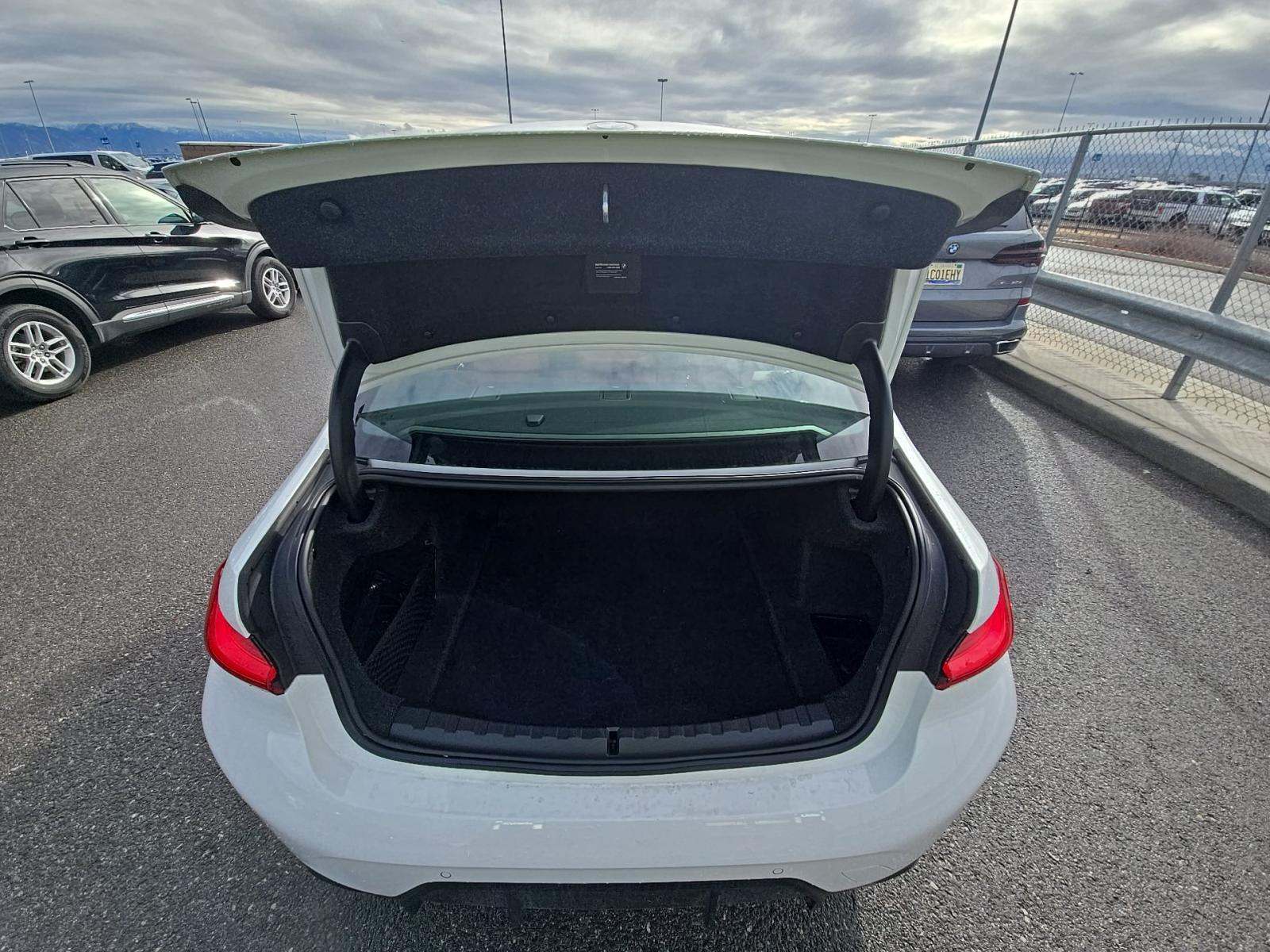 2025 BMW 3 Series 330i xDrive AWD