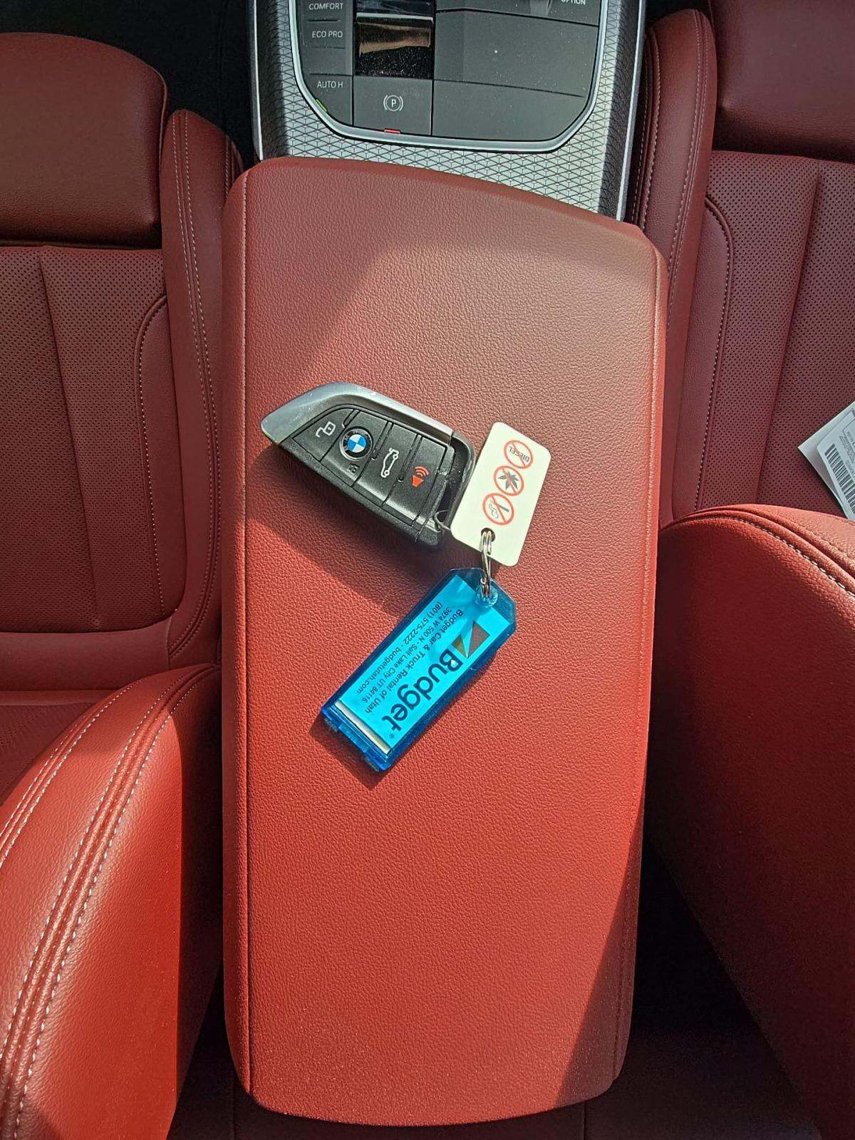 2025 BMW 3 Series 330i xDrive AWD