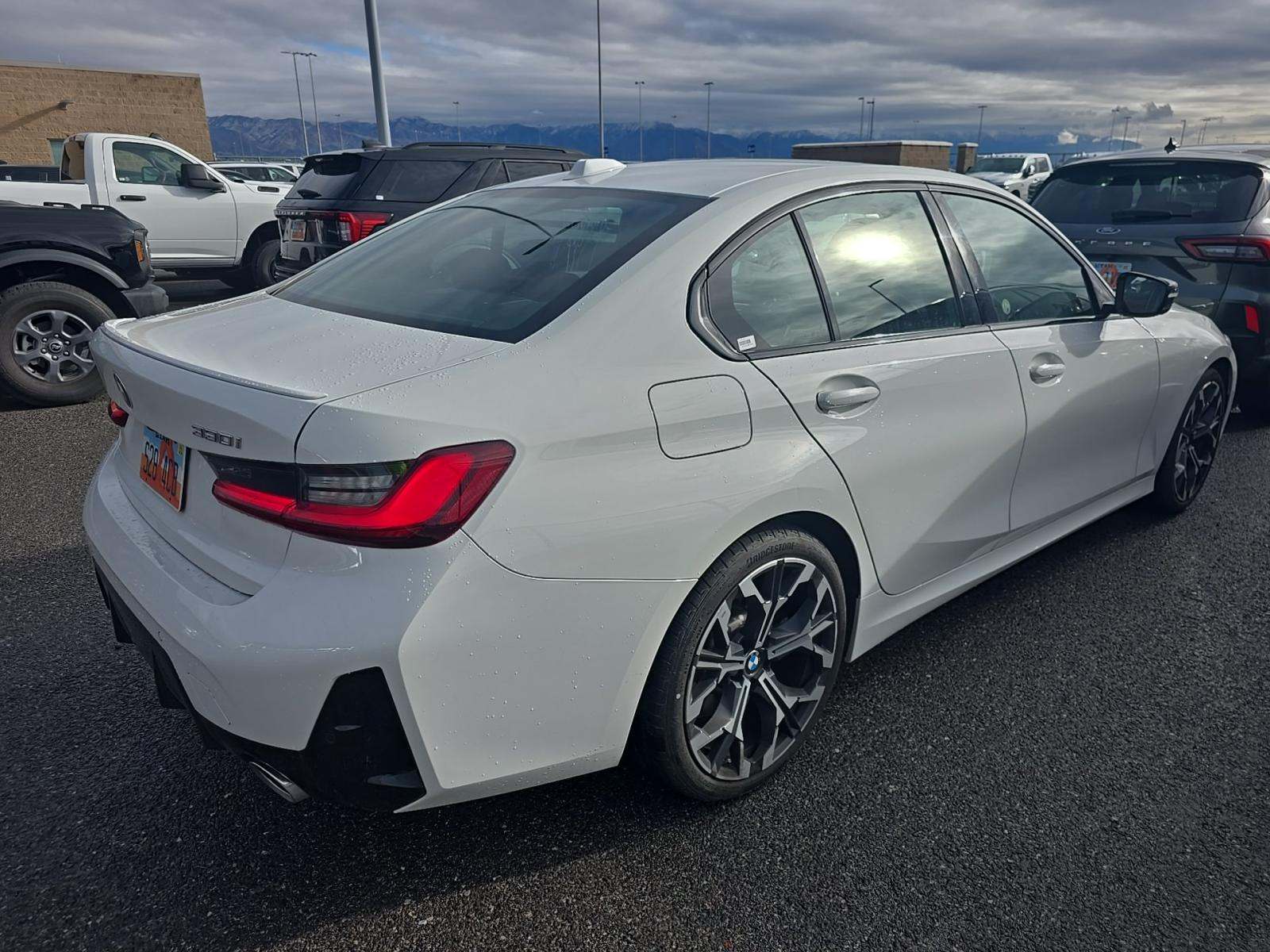 2025 BMW 3 Series 330i xDrive AWD