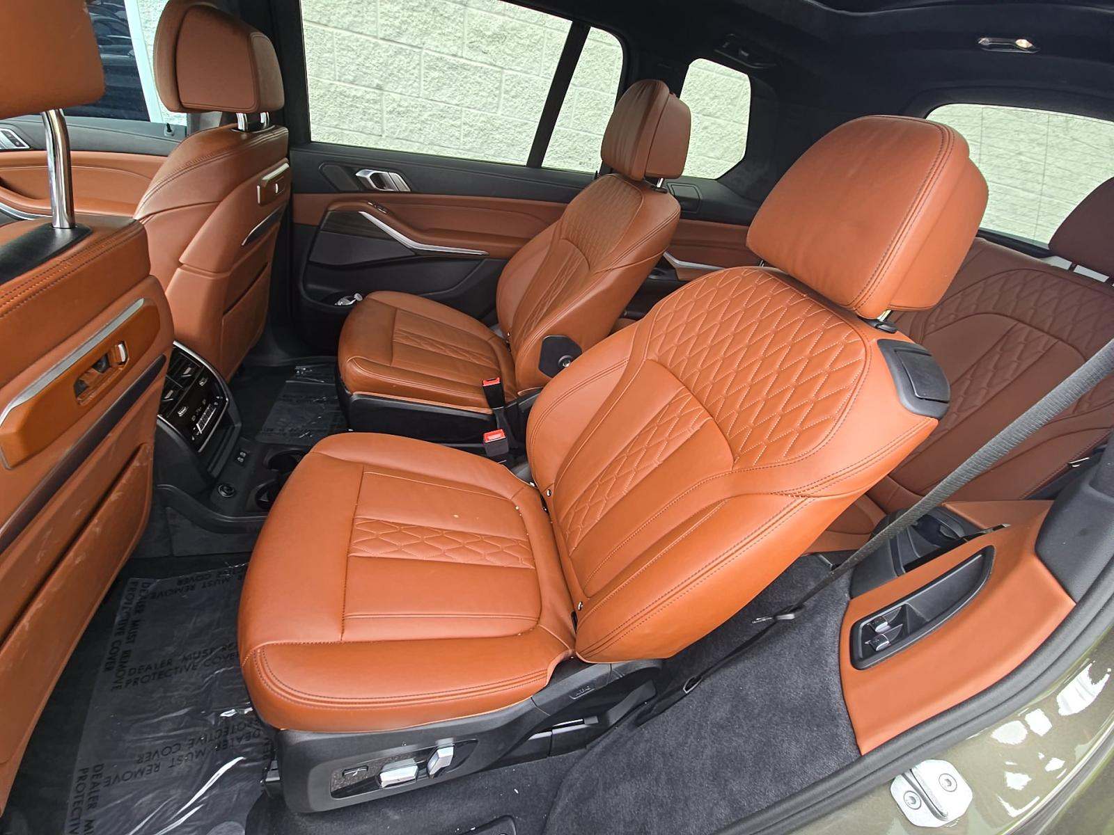 2025 BMW X7 M60i AWD