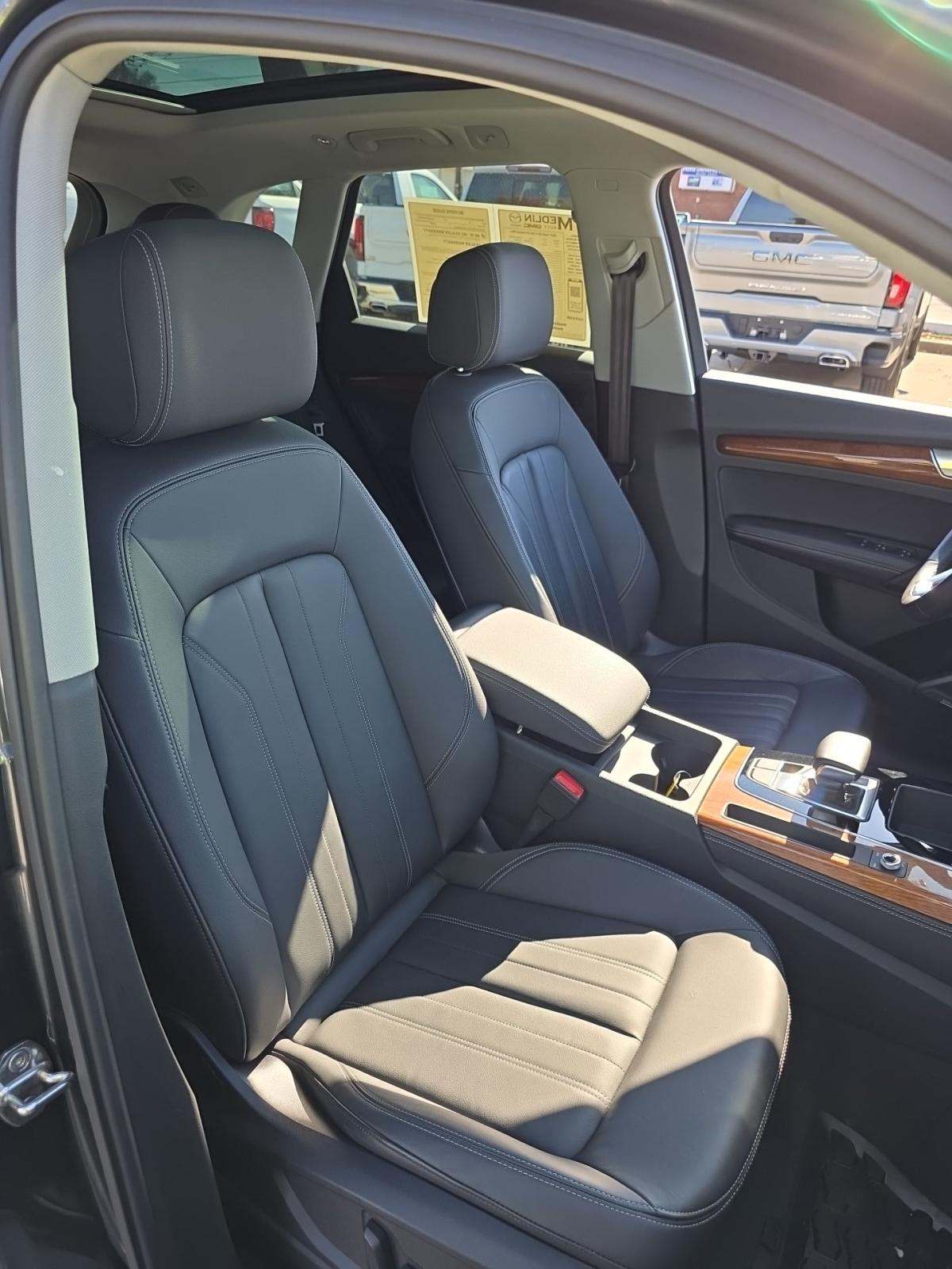 2023 Audi Q5 S line Premium Plus AWD