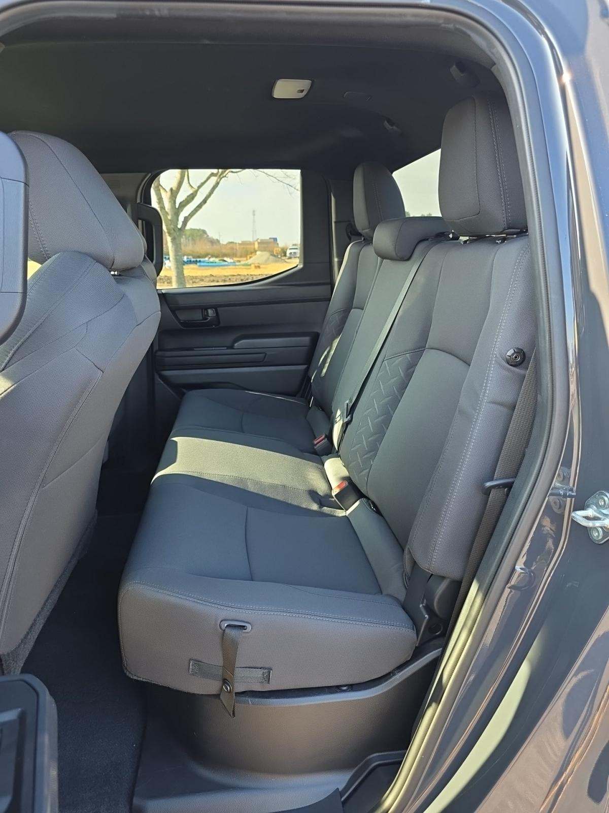 2024 Toyota Tacoma SR5 AWD