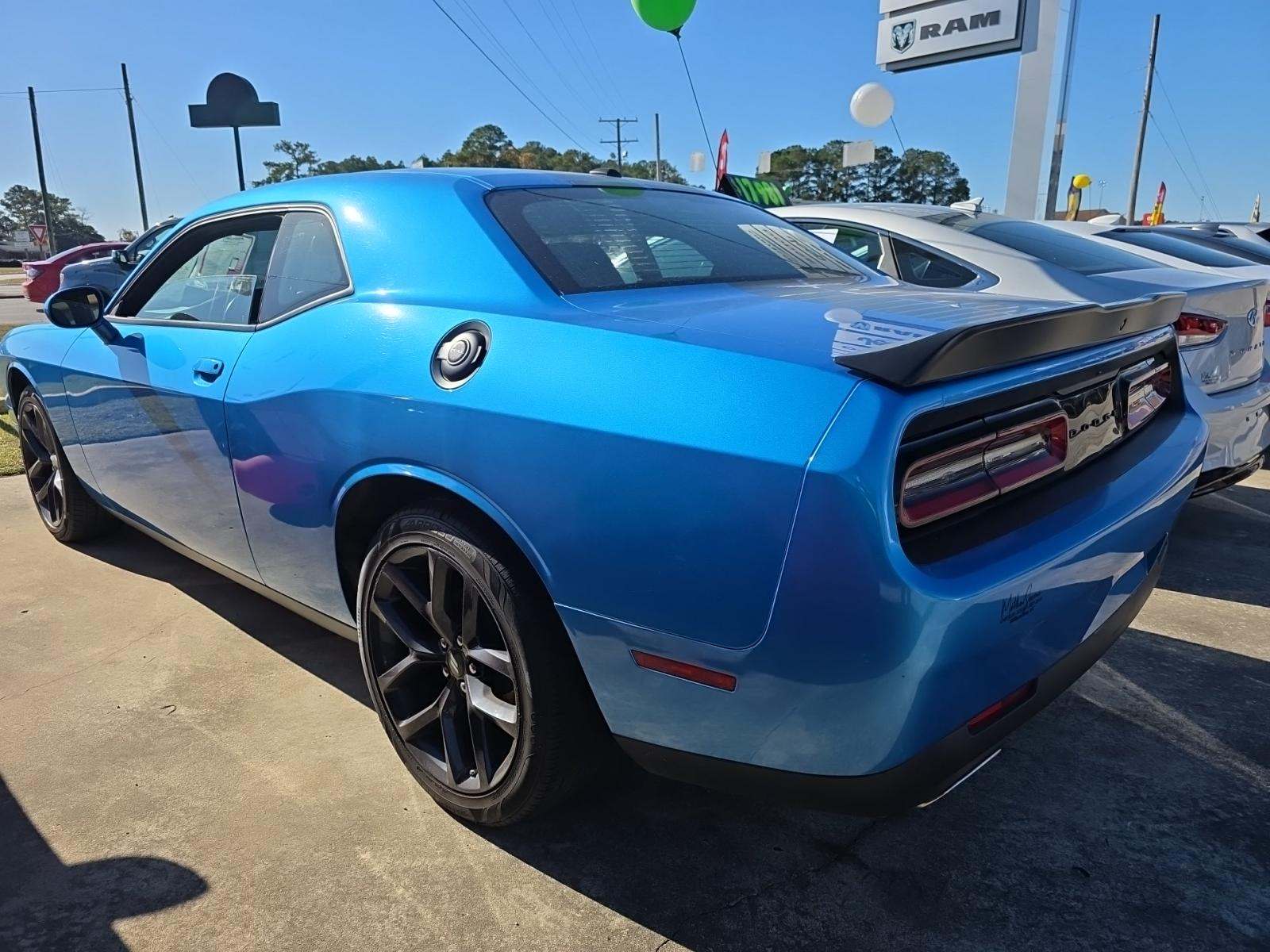 2023 Dodge Challenger SXT RWD