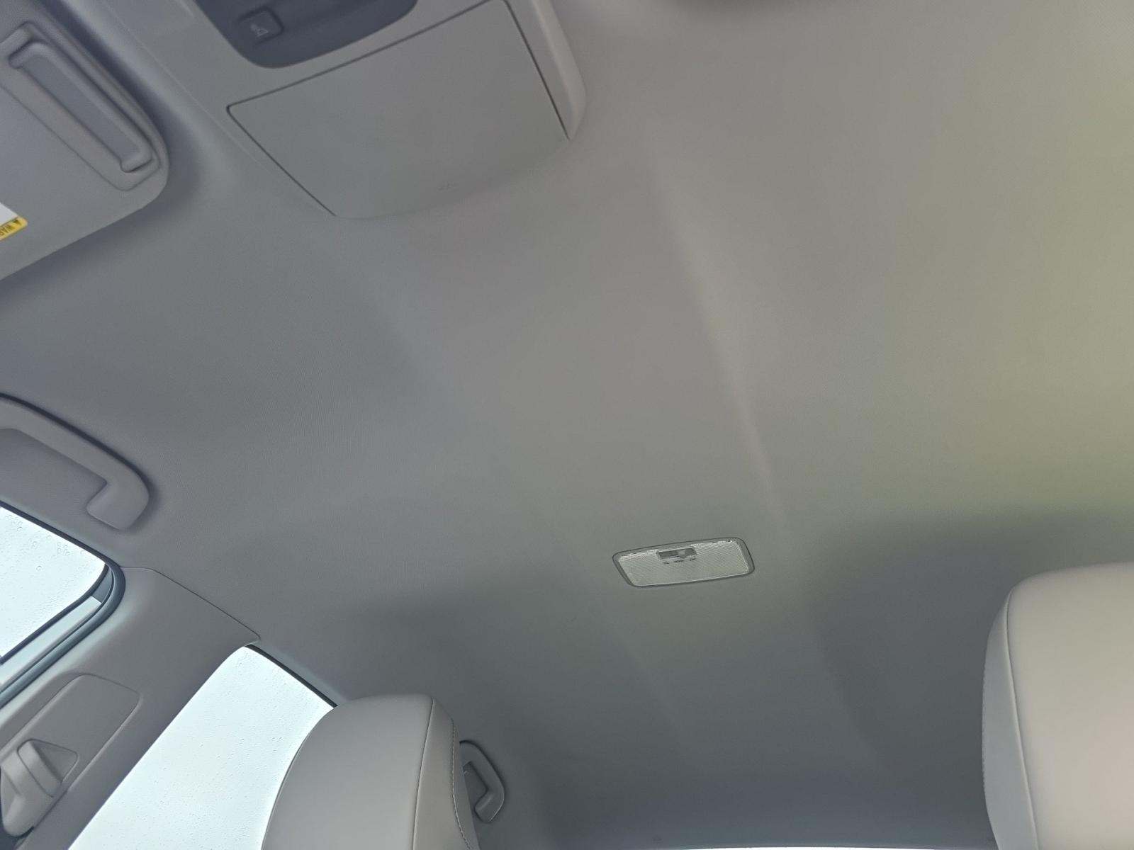 2024 Toyota Camry SE FWD