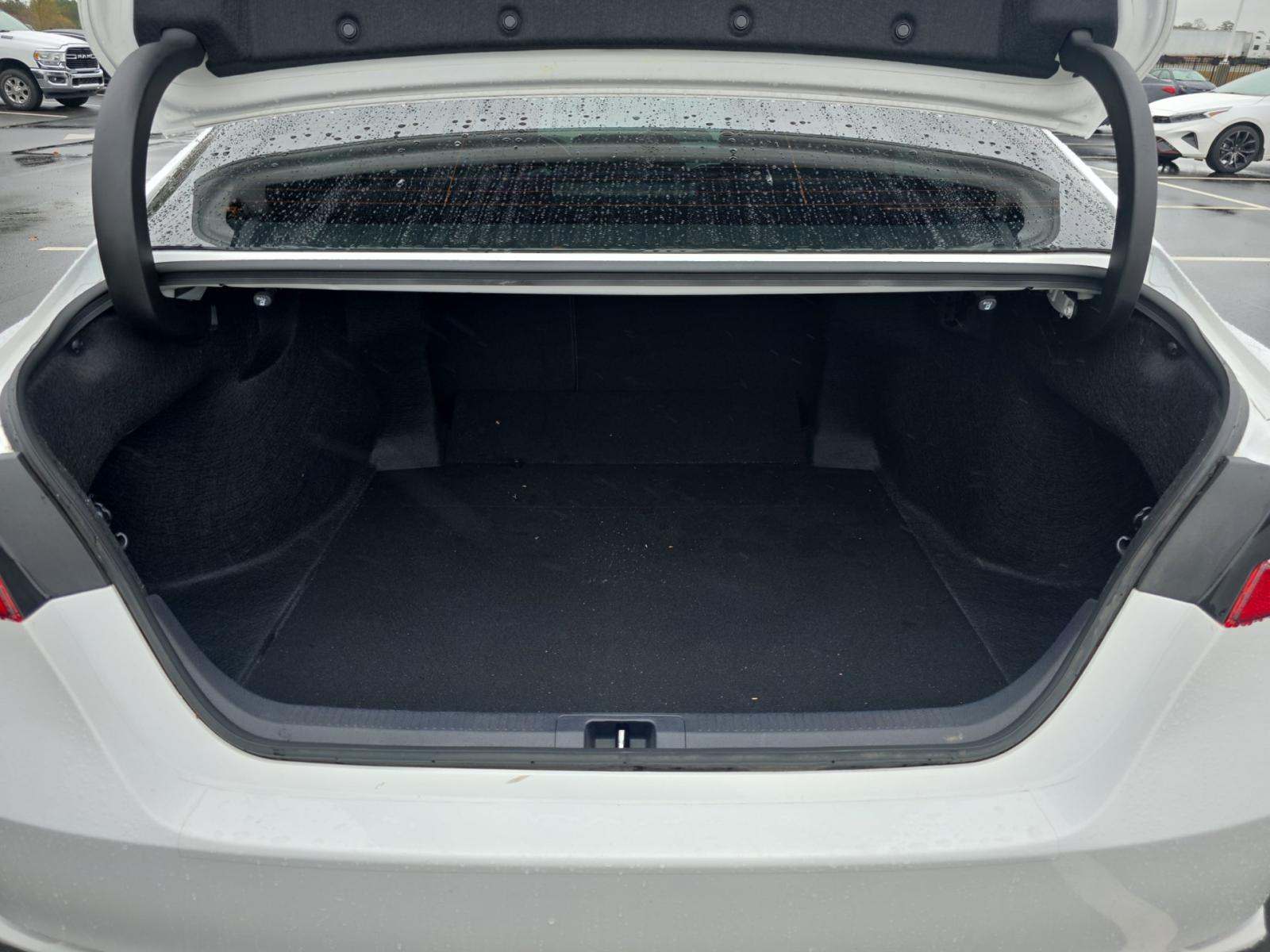 2024 Toyota Camry SE FWD