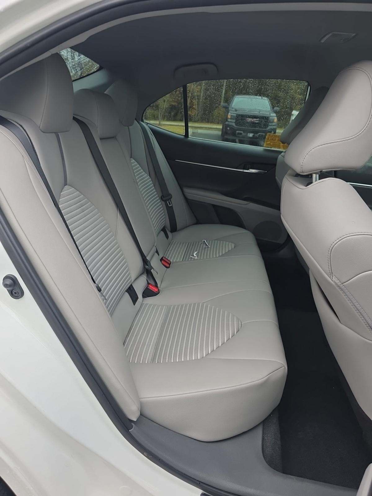 2024 Toyota Camry SE FWD