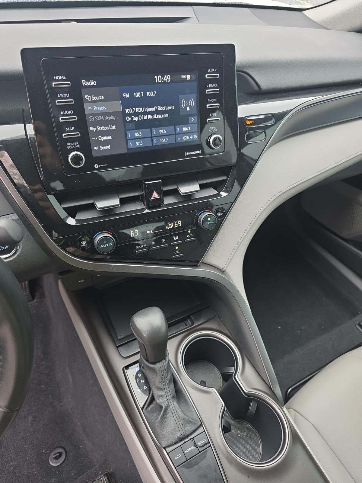 2024 Toyota Camry SE FWD