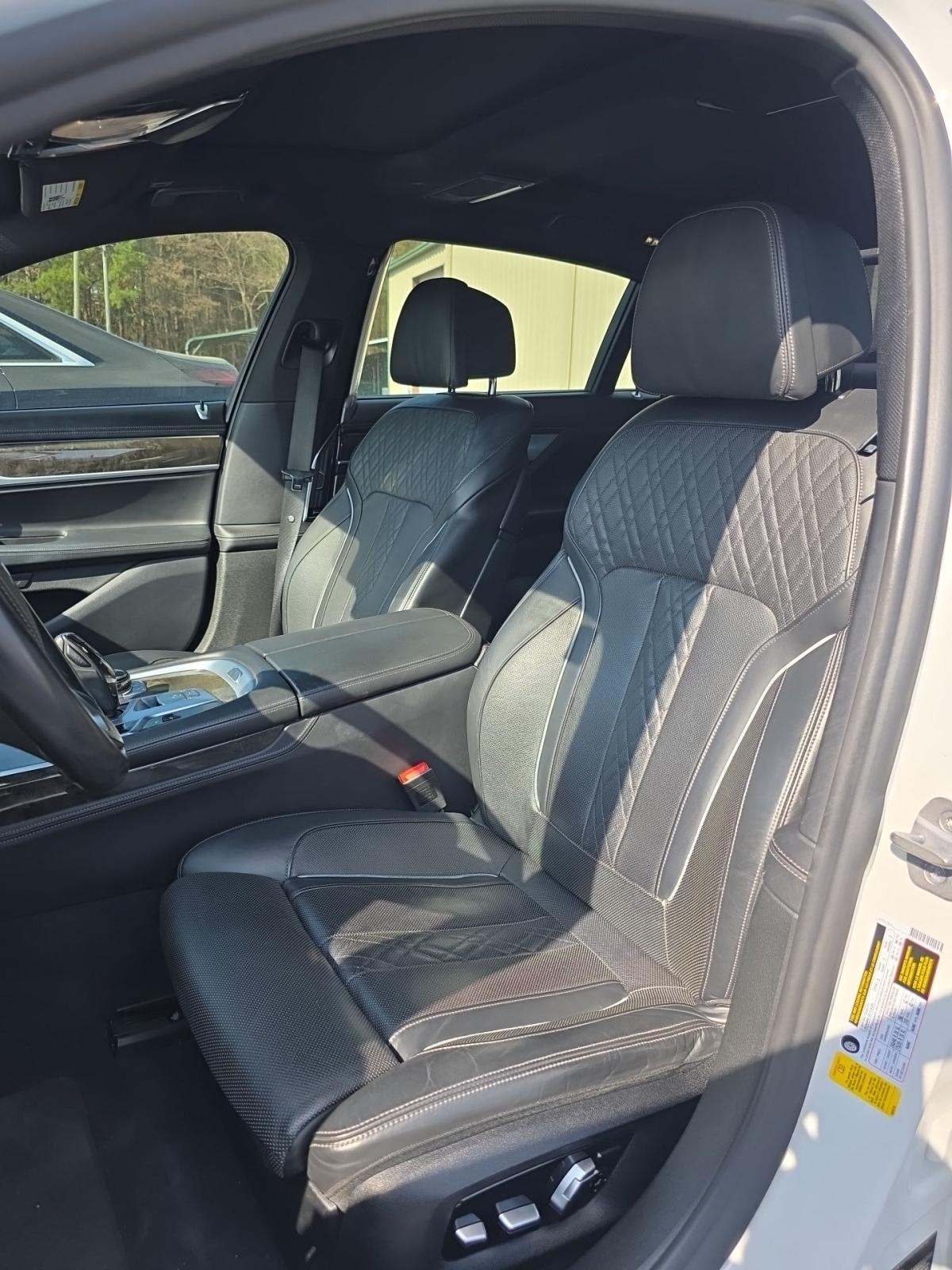 2019 BMW 7 Series 750i RWD