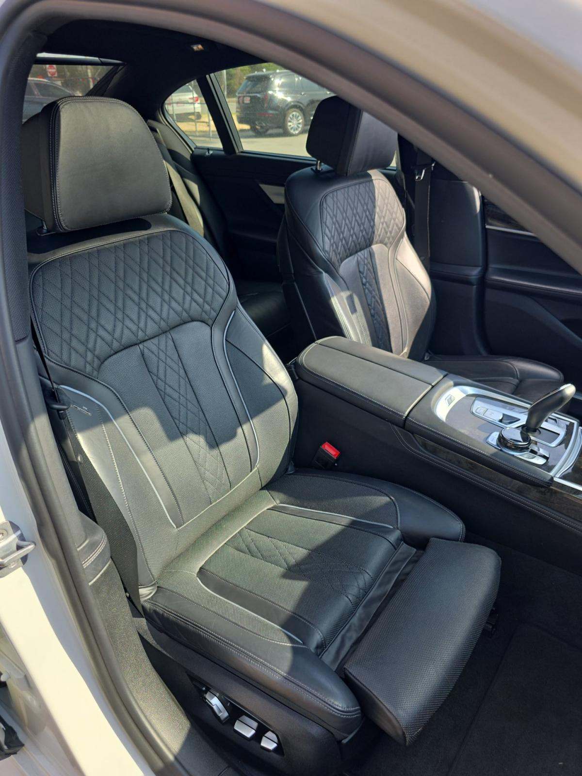 2019 BMW 7 Series 750i RWD