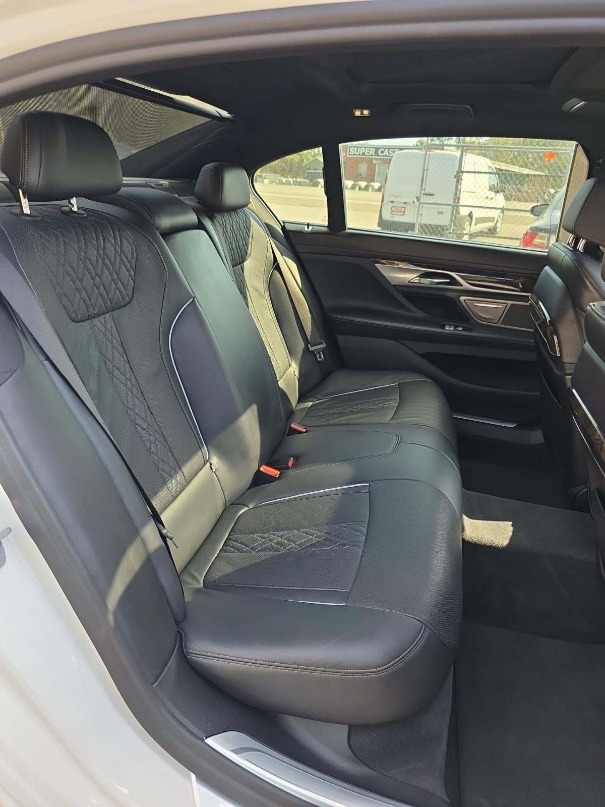 2019 BMW 7 Series 750i RWD