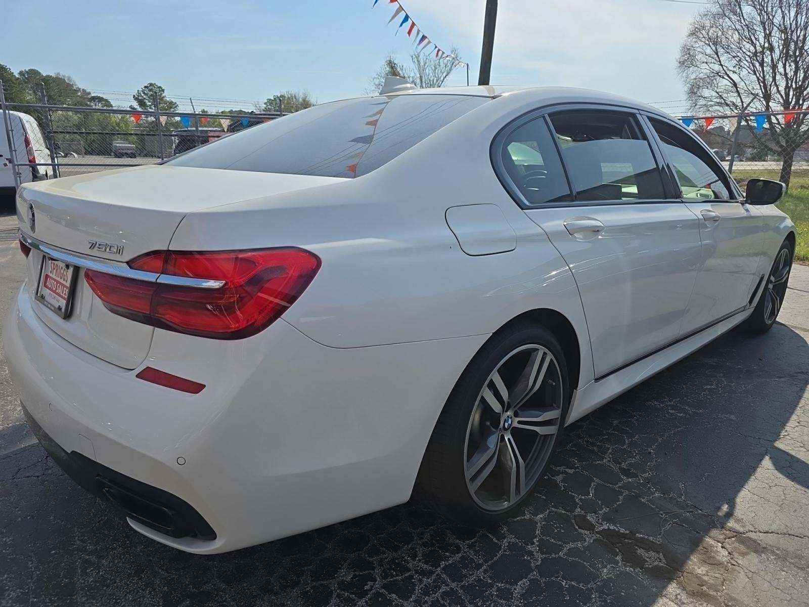 2019 BMW 7 Series 750i RWD