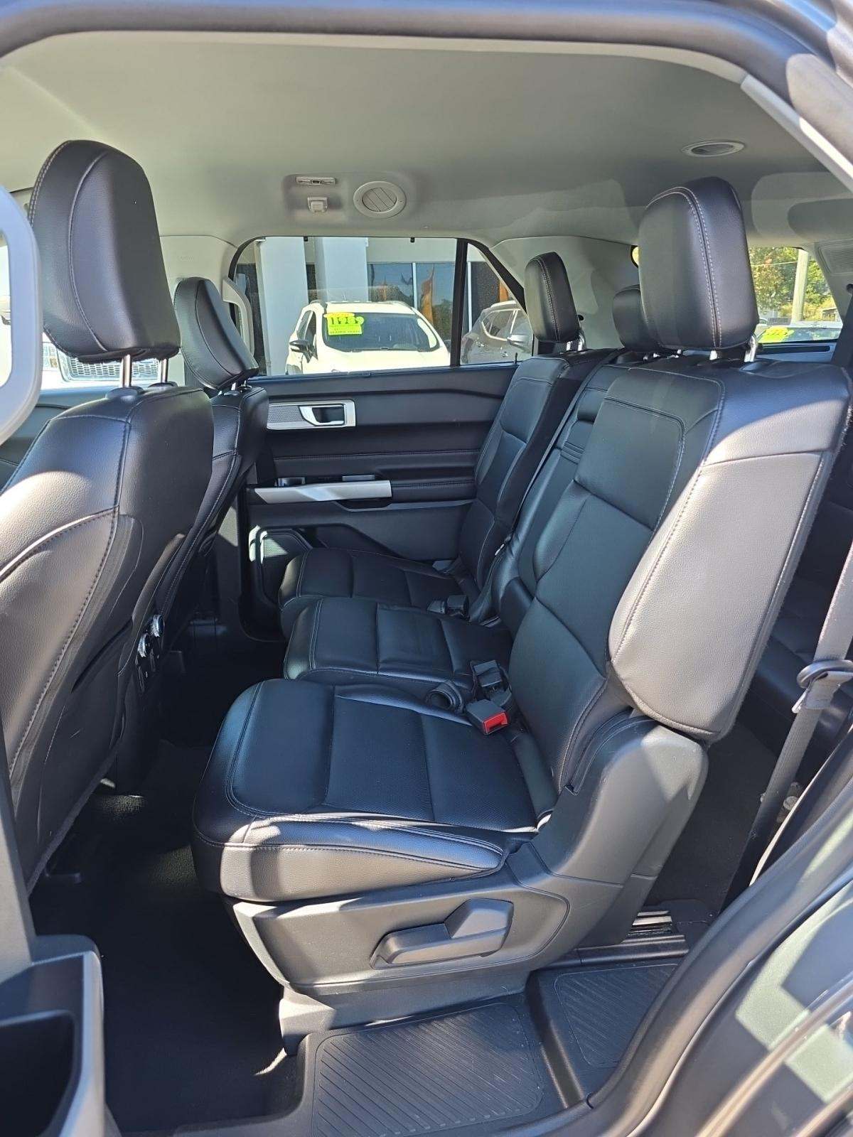 2023 Ford Explorer Limited RWD