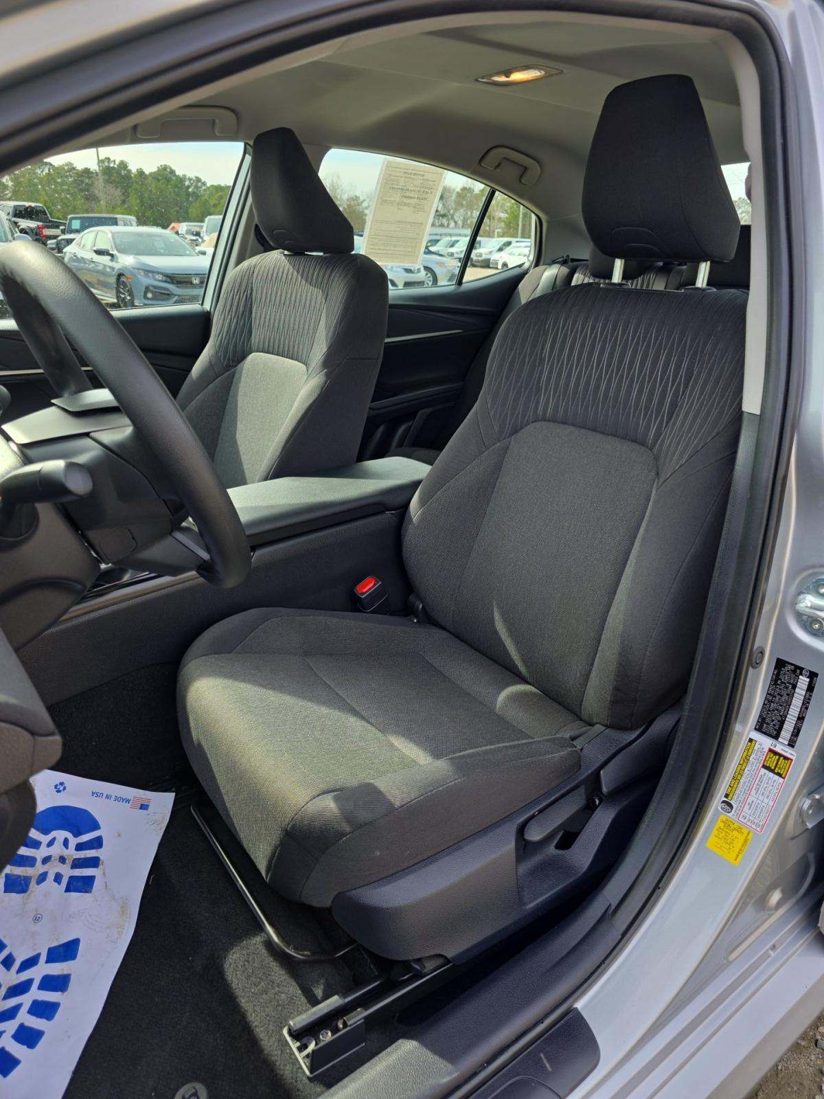 2025 Toyota Camry LE FWD