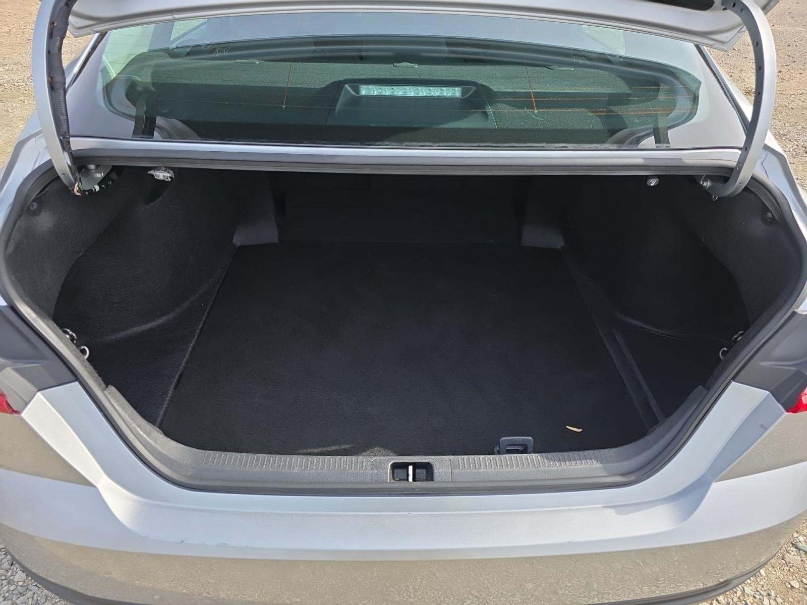 2025 Toyota Camry LE FWD