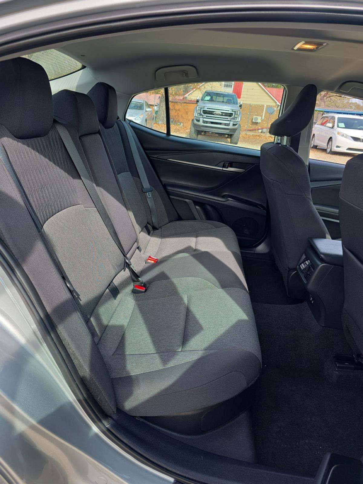 2025 Toyota Camry LE FWD