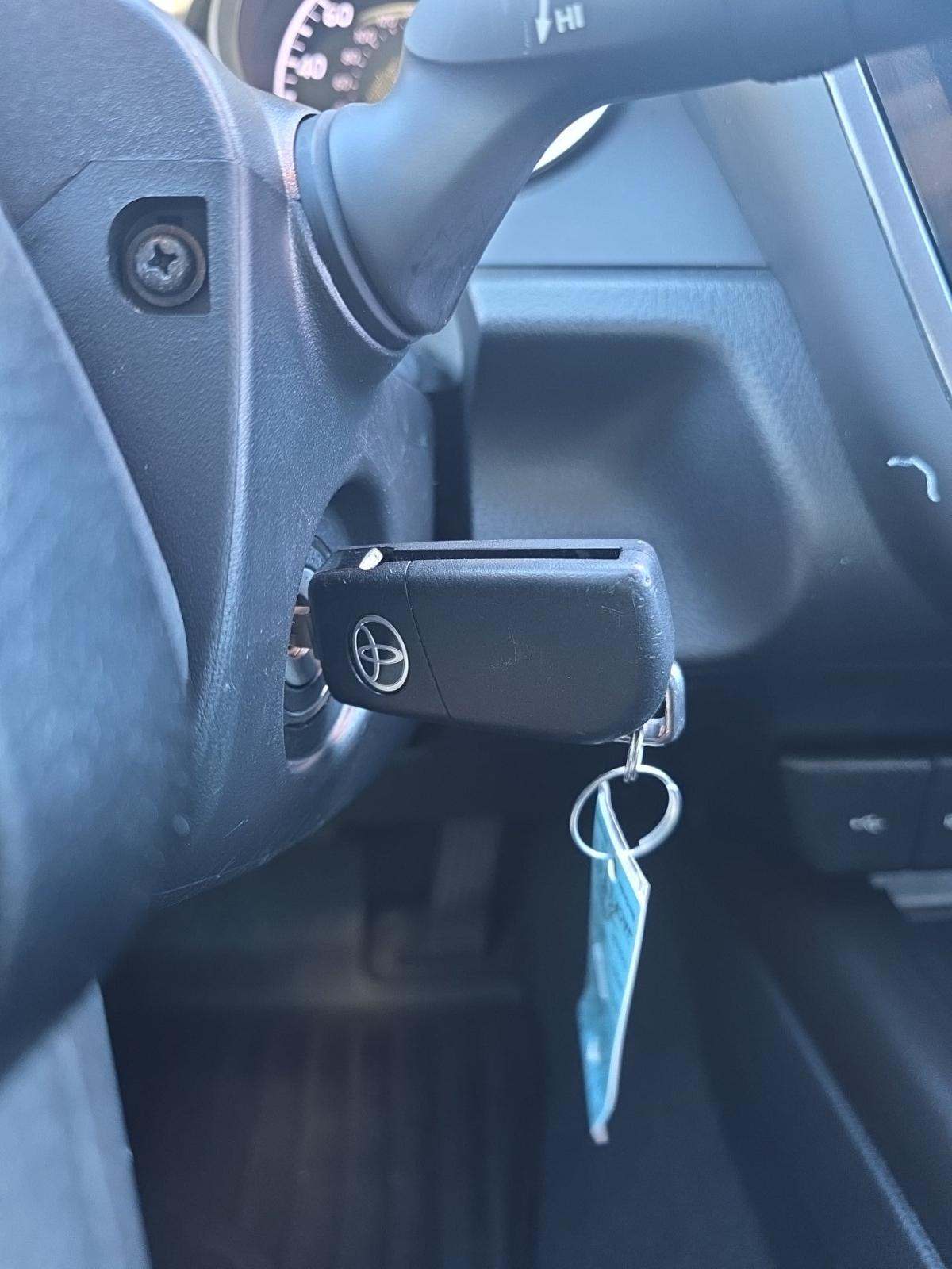 2023 Toyota Camry LE FWD