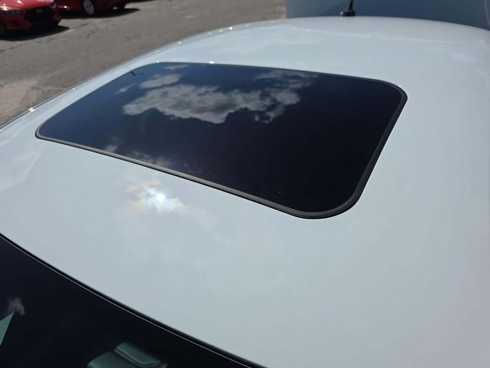 2022 Volkswagen Passat 2.0T SE FWD