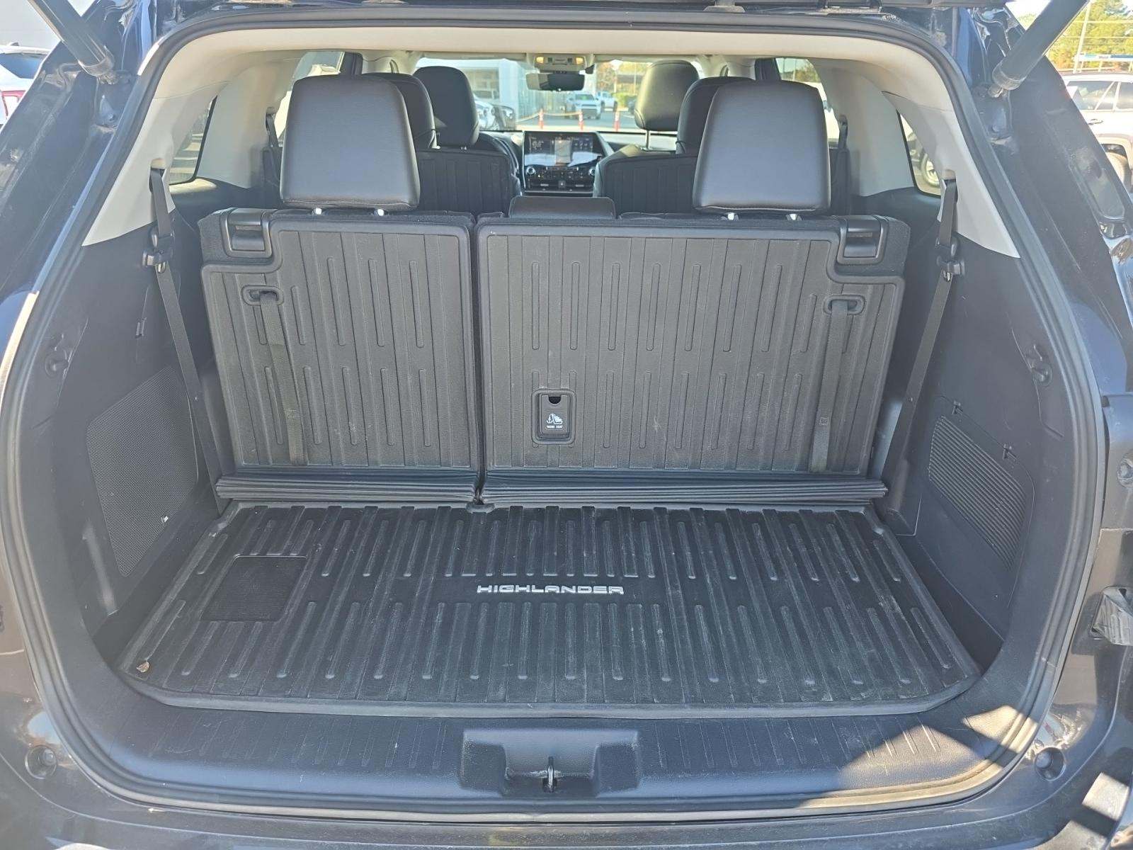 2021 Toyota Highlander Platinum FWD