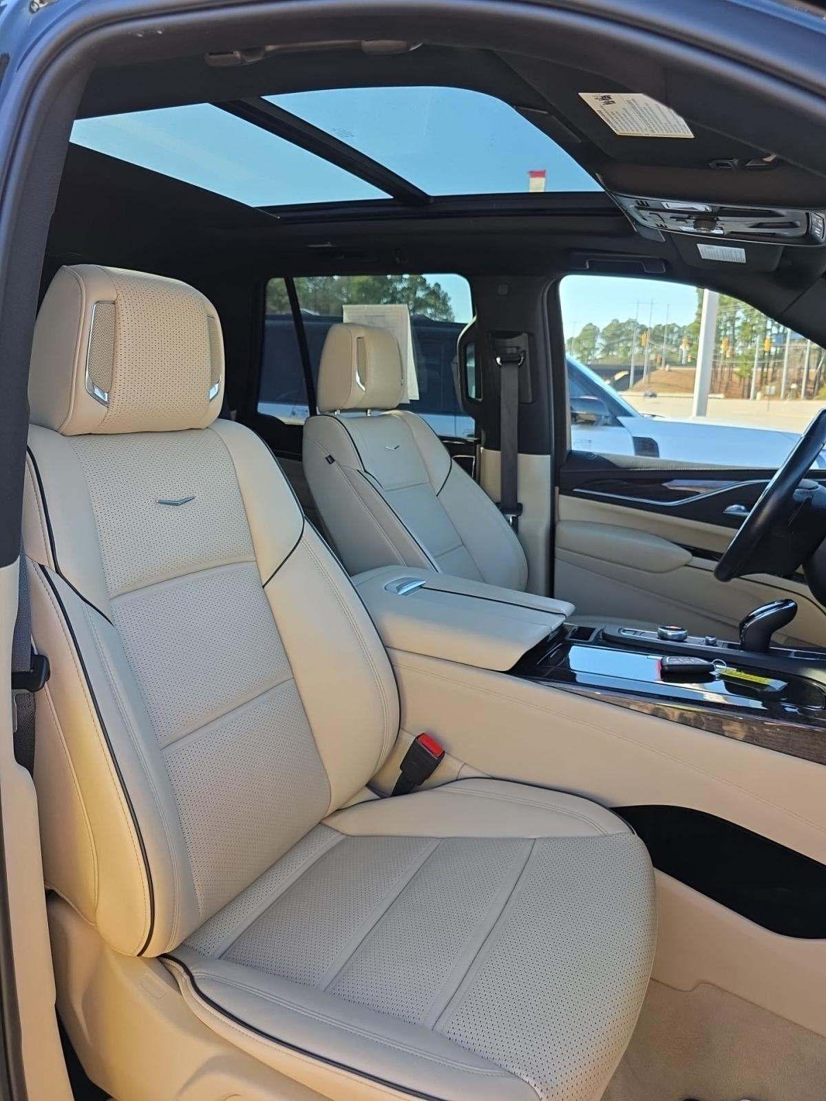 2023 Cadillac Escalade Premium Luxury AWD