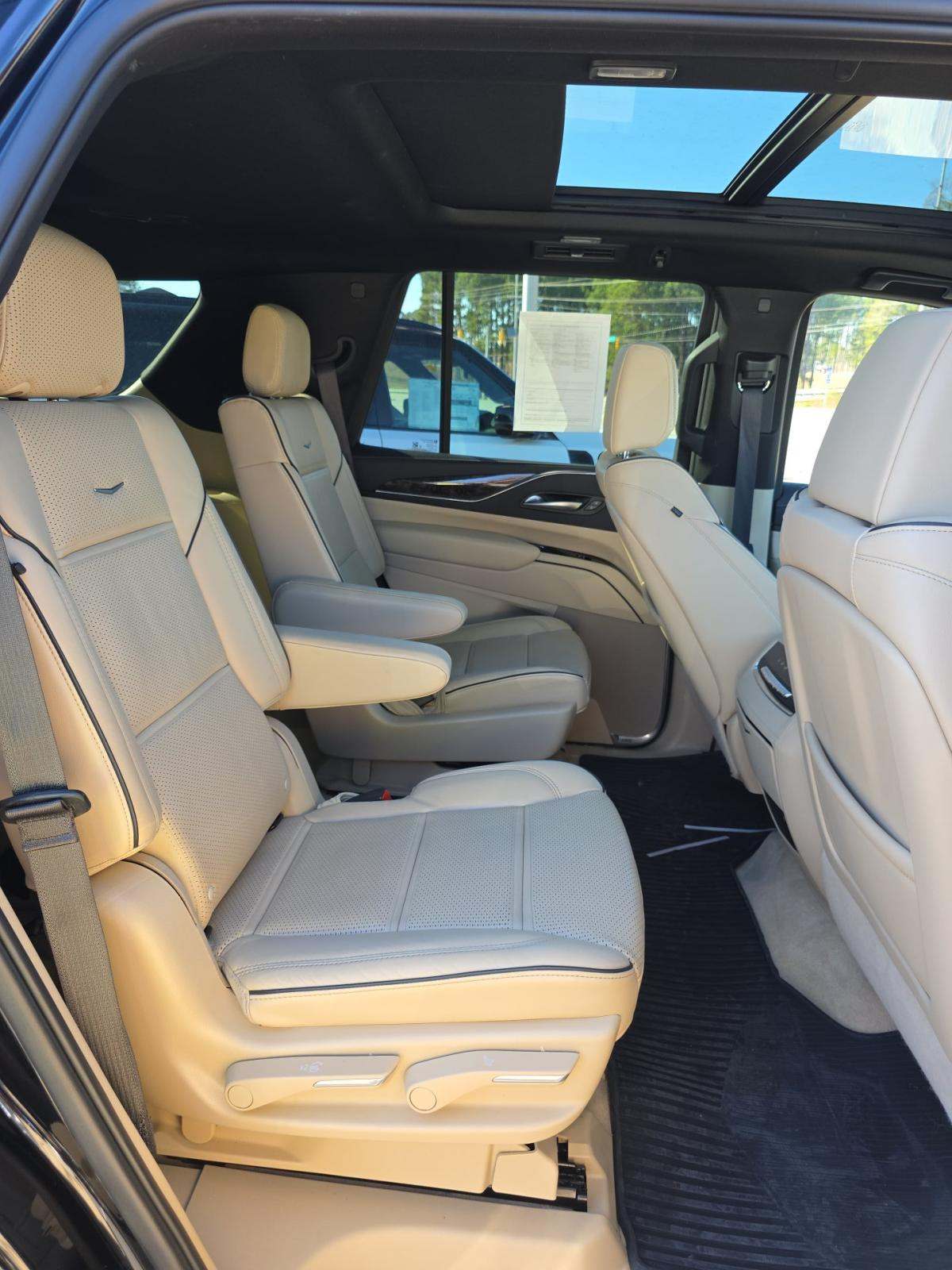 2023 Cadillac Escalade Premium Luxury AWD