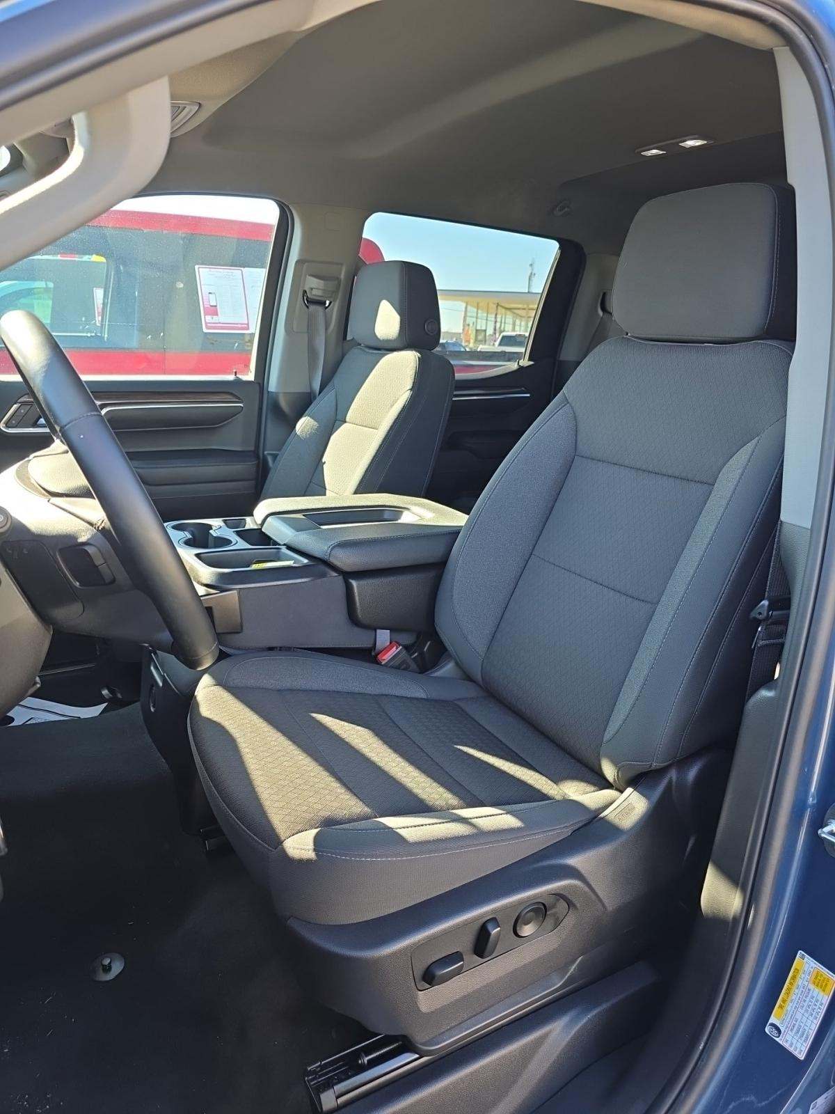 2024 Chevrolet Silverado 1500 LT AWD