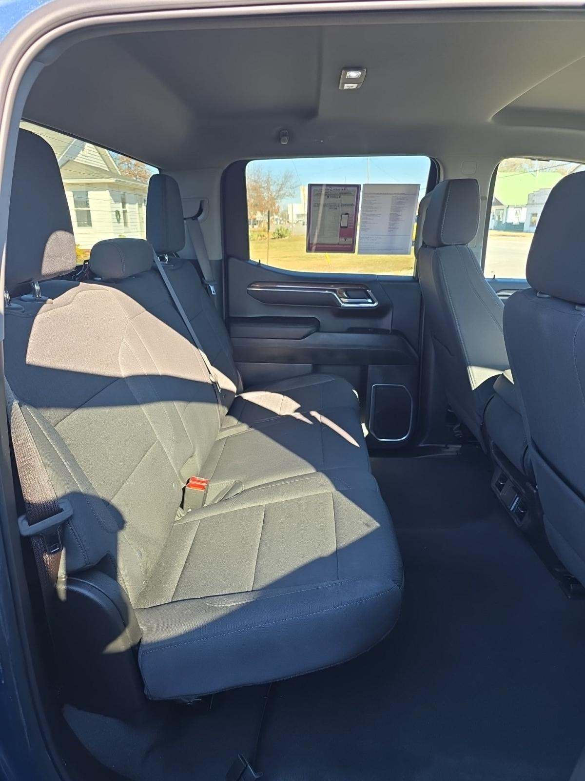 2024 Chevrolet Silverado 1500 LT AWD