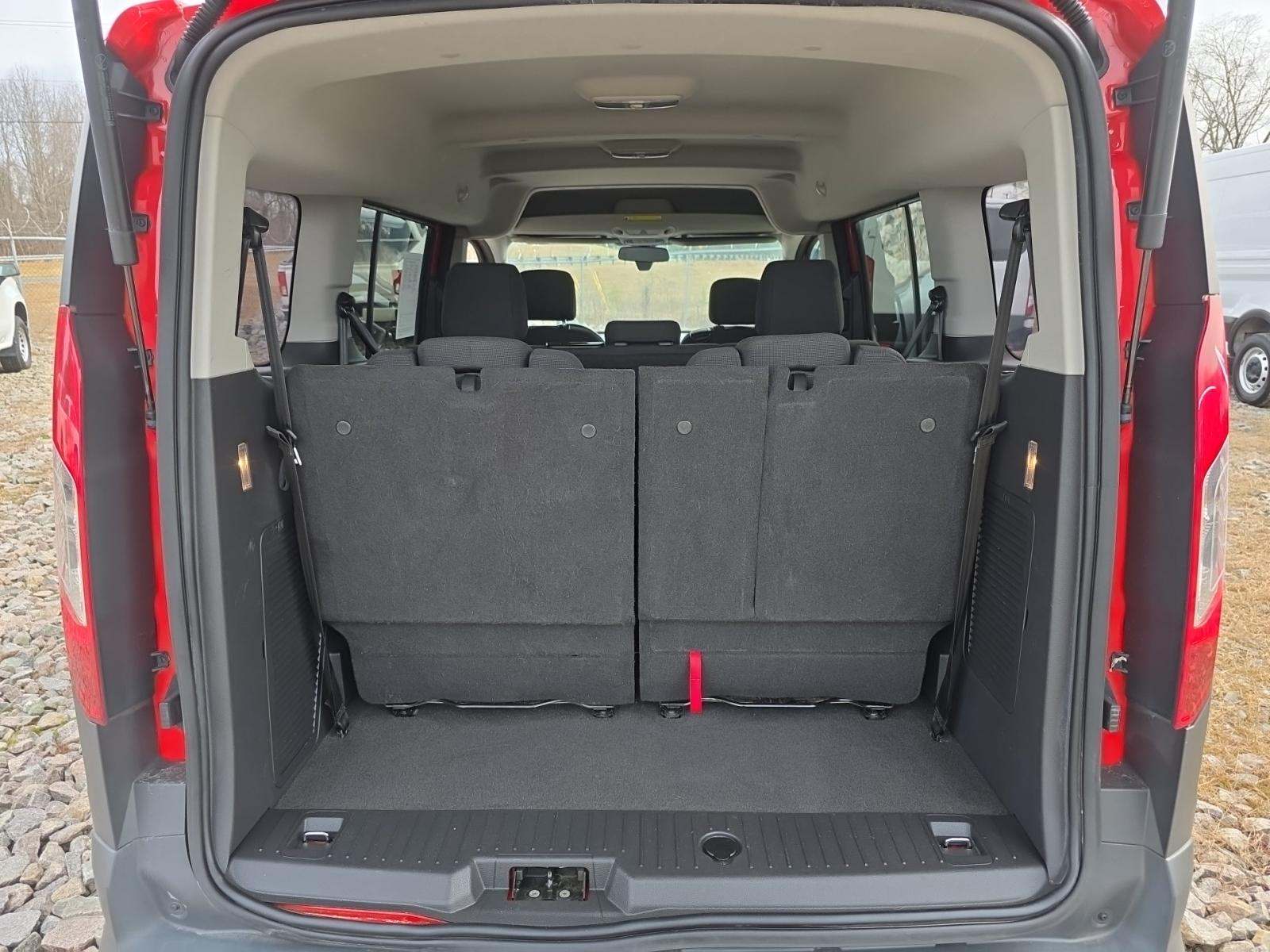 FORD TRANSIT CONNECT - 10