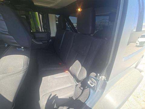 JEEP UNLIMITED SPORT S - 9