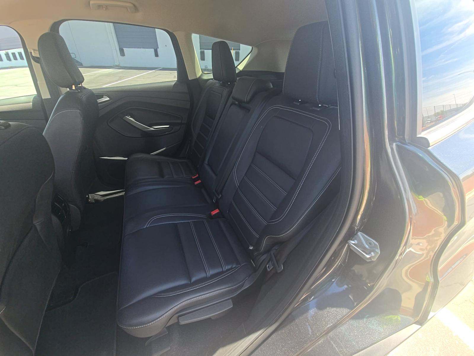FORD ESCAPE - 9