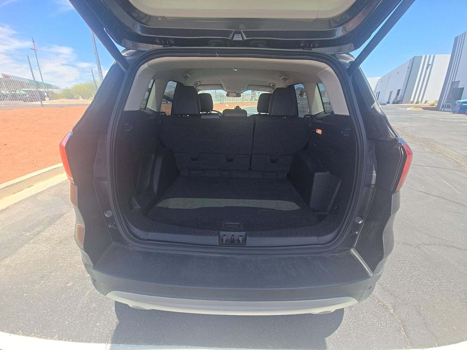 FORD ESCAPE - 10