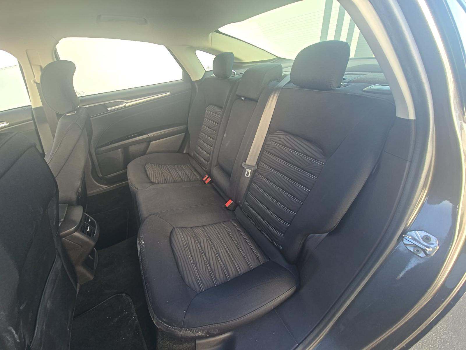 FORD FUSION - 9