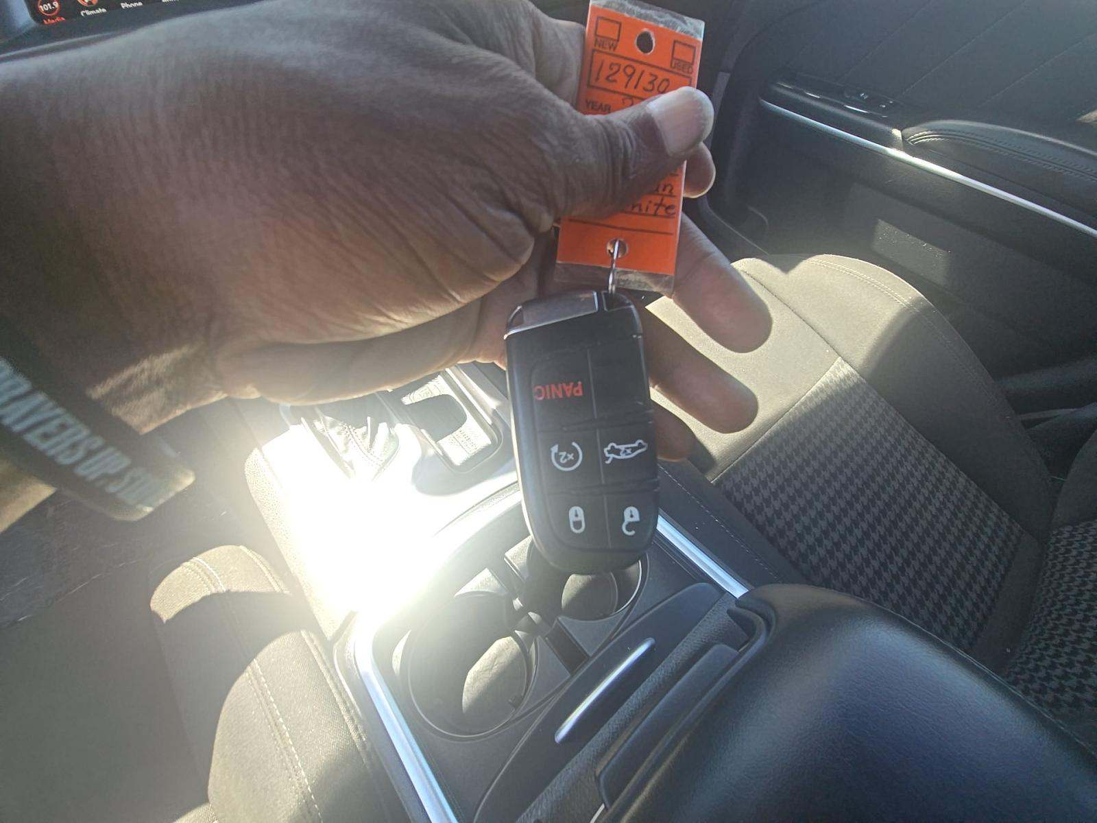 DODGE CHALLENGER - 4