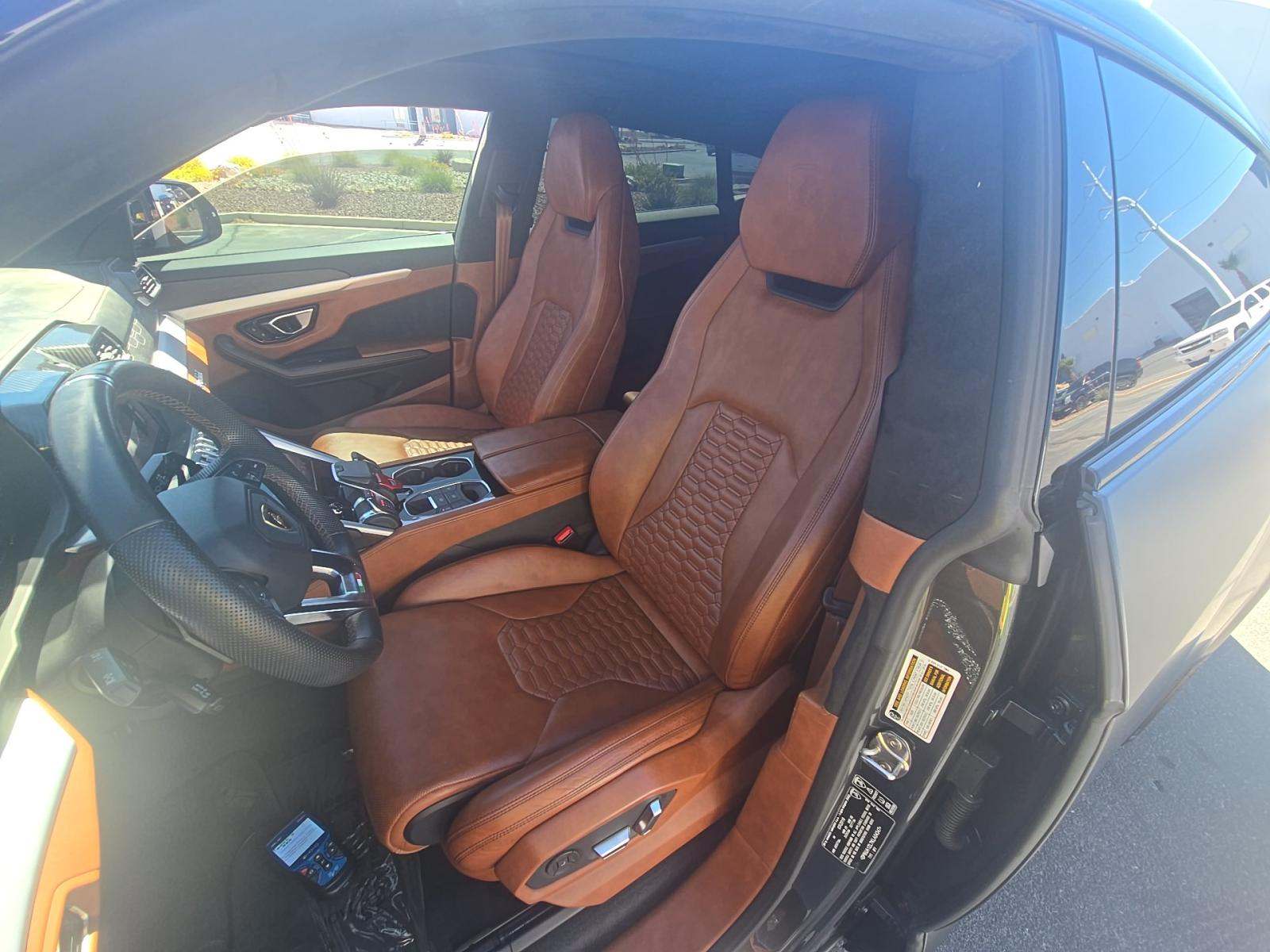 2019 Lamborghini Urus Base AWD