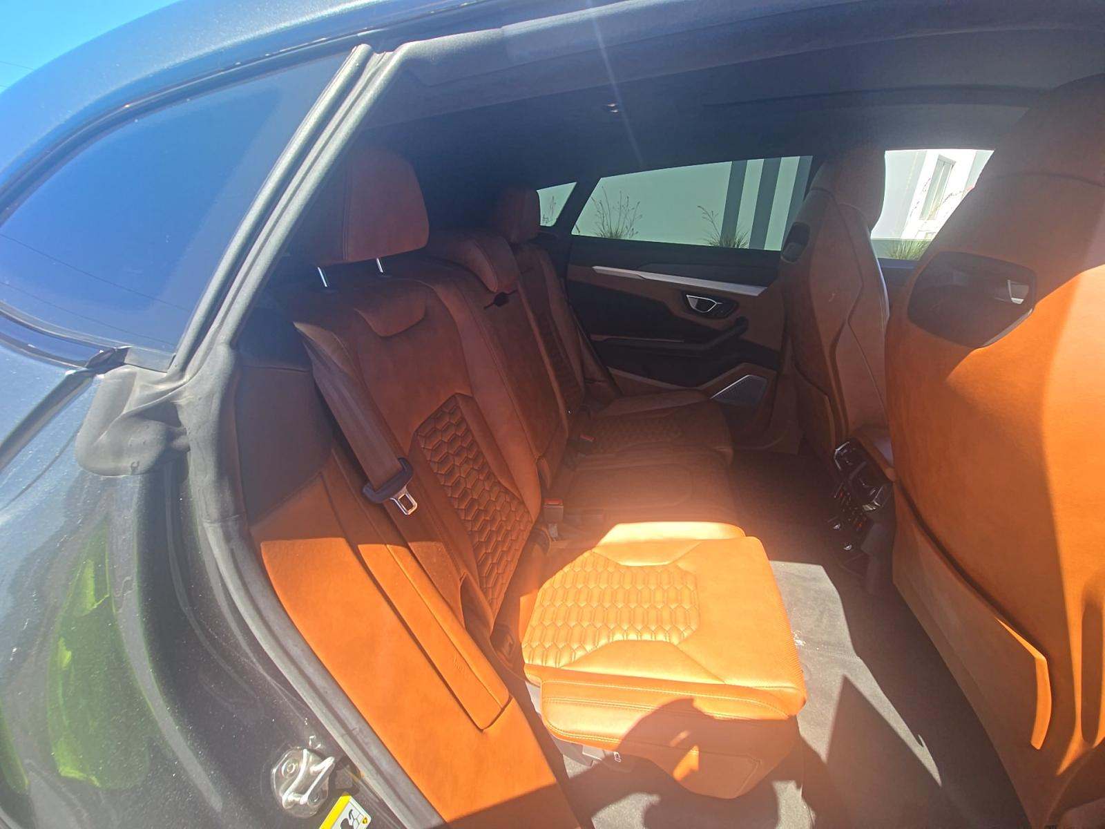 2019 Lamborghini Urus Base AWD