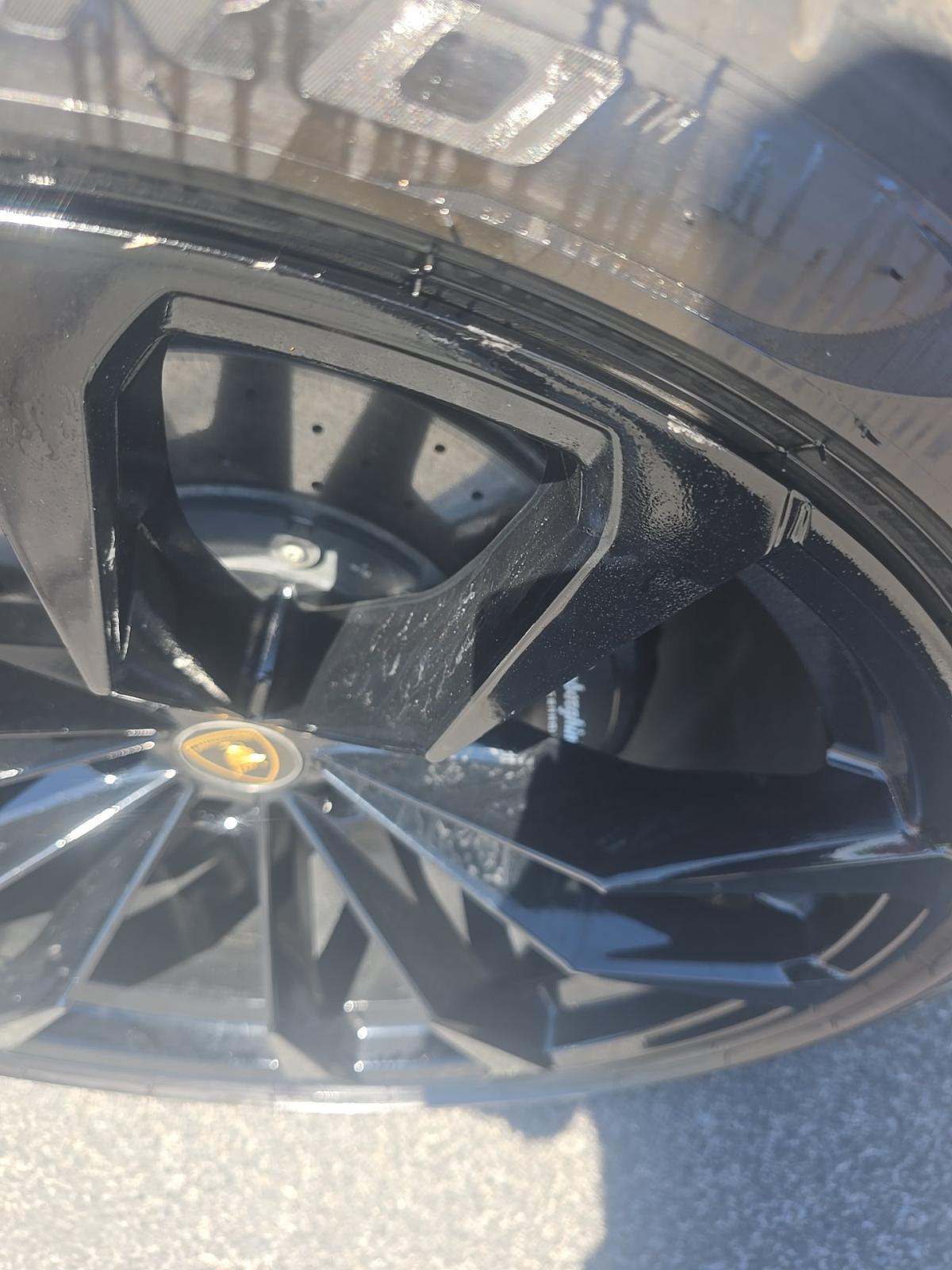 2019 Lamborghini Urus Base AWD