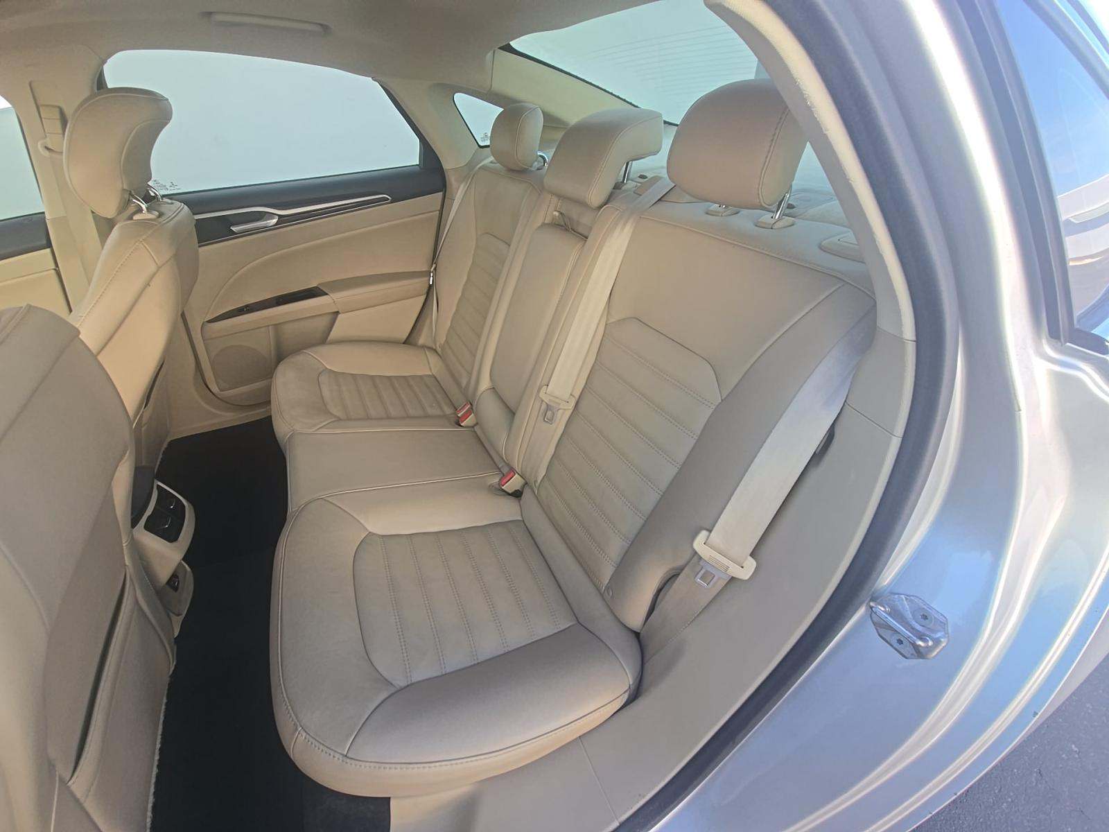 FORD FUSION - 9