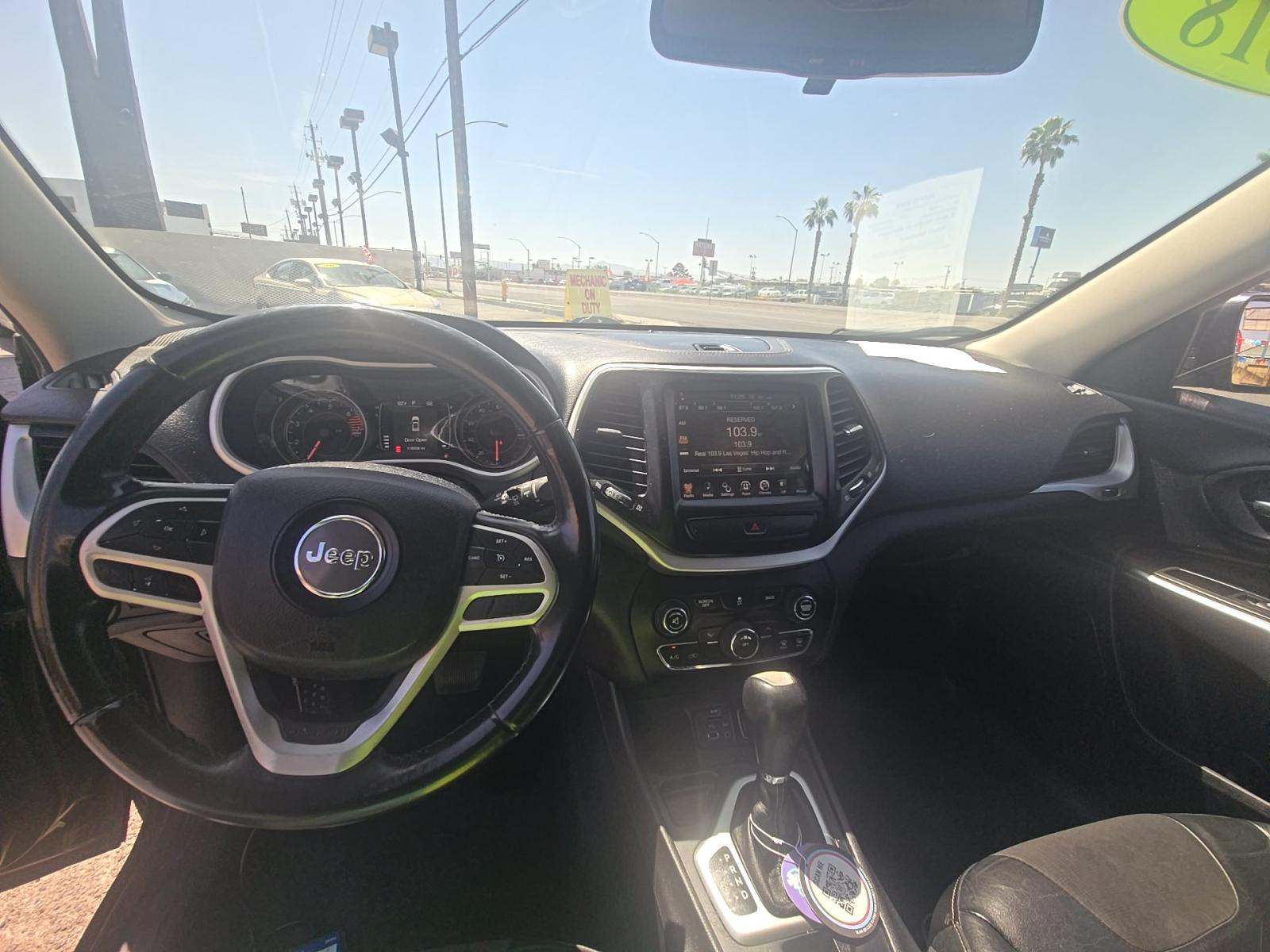 JEEP LATITUDE PLUS - 6